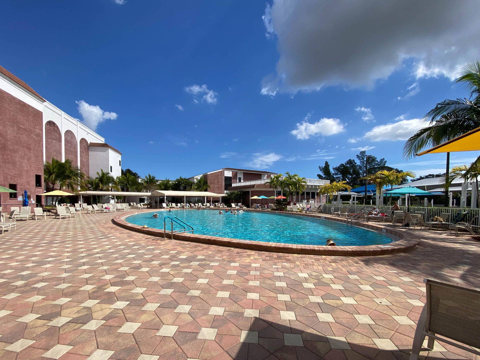 432 Grantham, #B, Deerfield Beach, FL 33442 CENTURY VILLAGE EAST