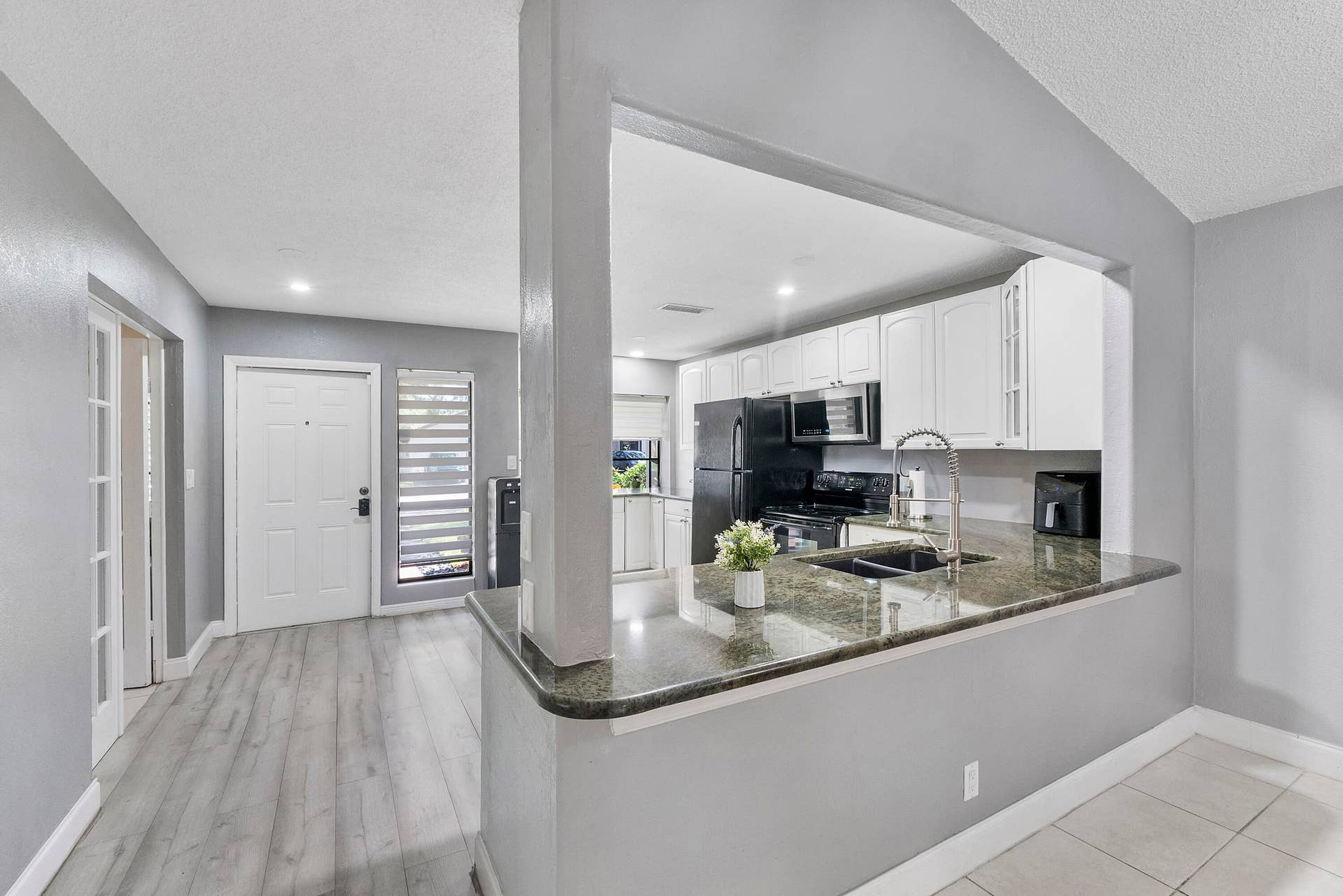 4149 Palm Forest Dr S_004