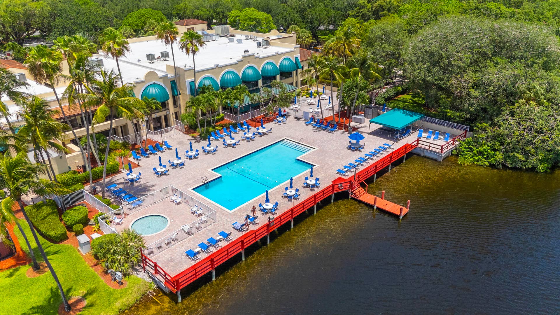 Drone shot of sougt-after Pine Island Ridge clubhouse