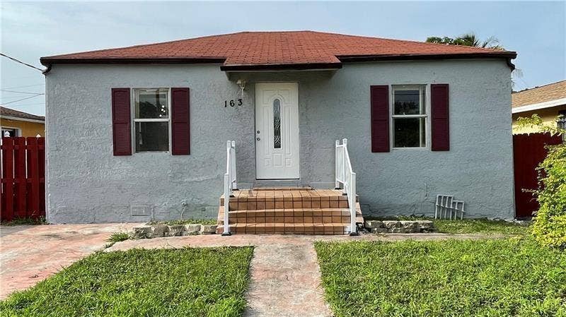 Property photo for 163 SW 5th Street, Deerfield Beach, FL