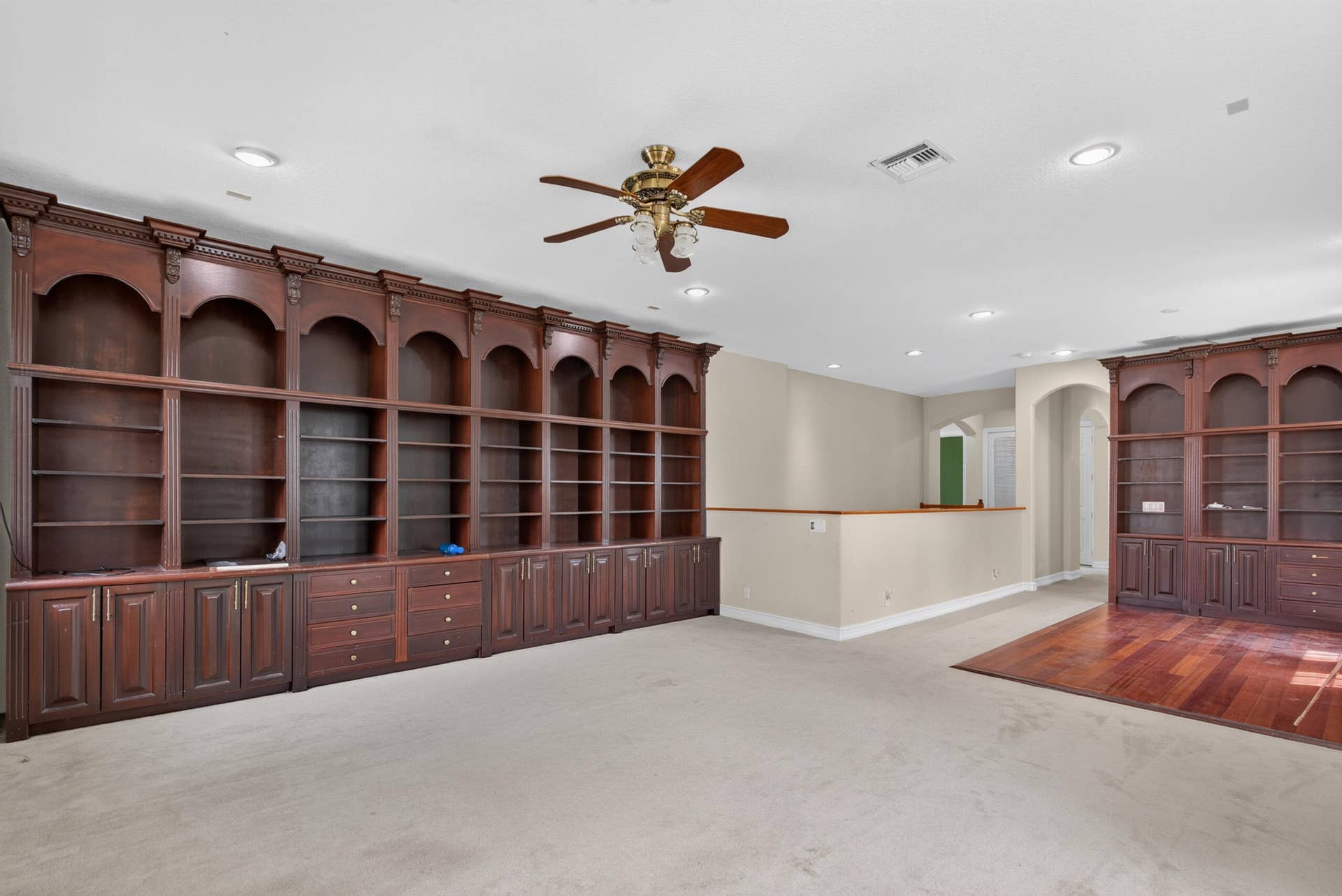 2nd Floor loft area