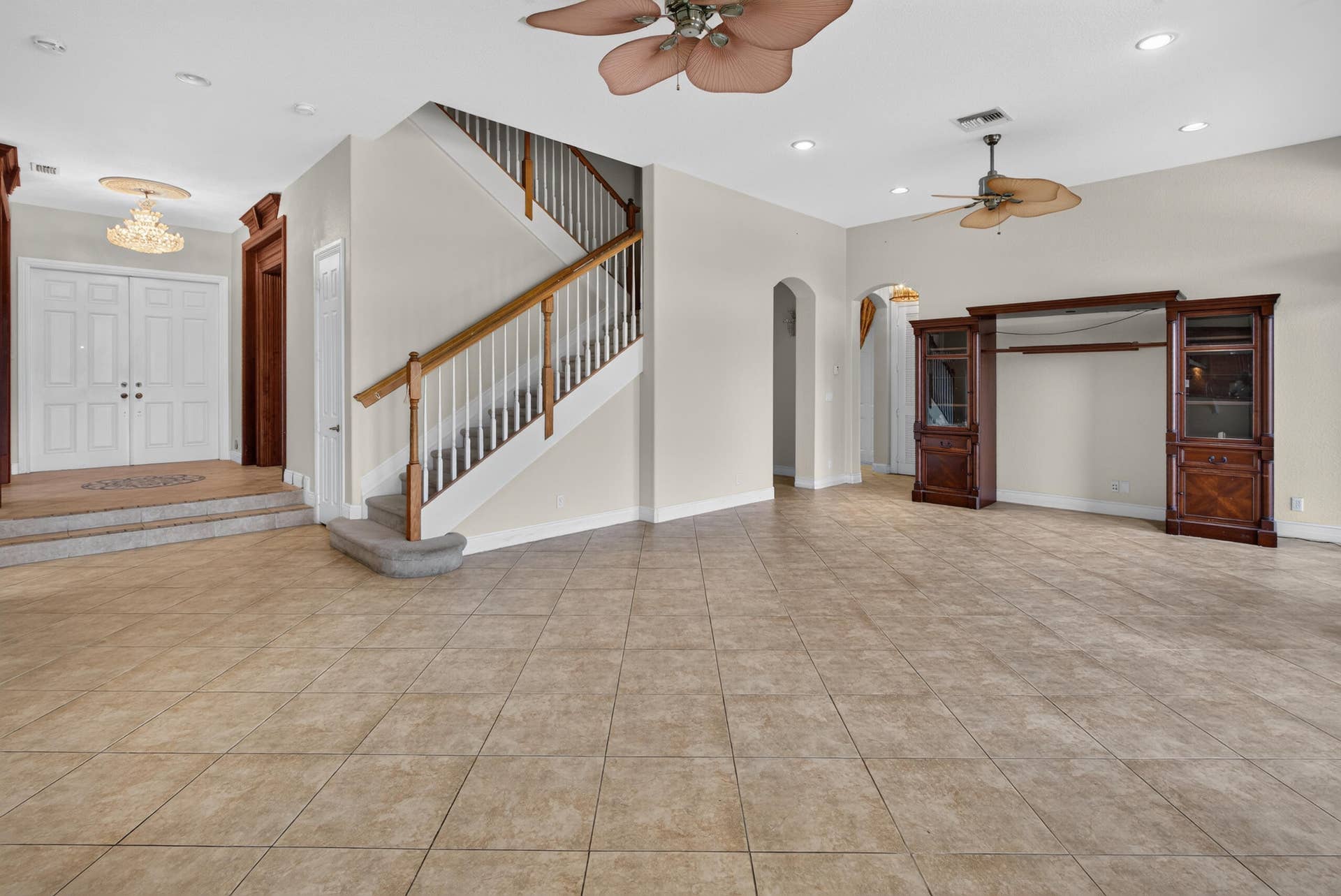1st Floor Family Room