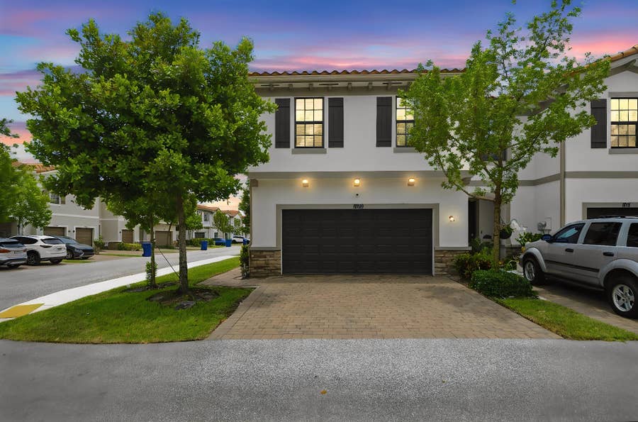 Property photo for 1009 Sweet Briar Lane, Riviera Beach, FL