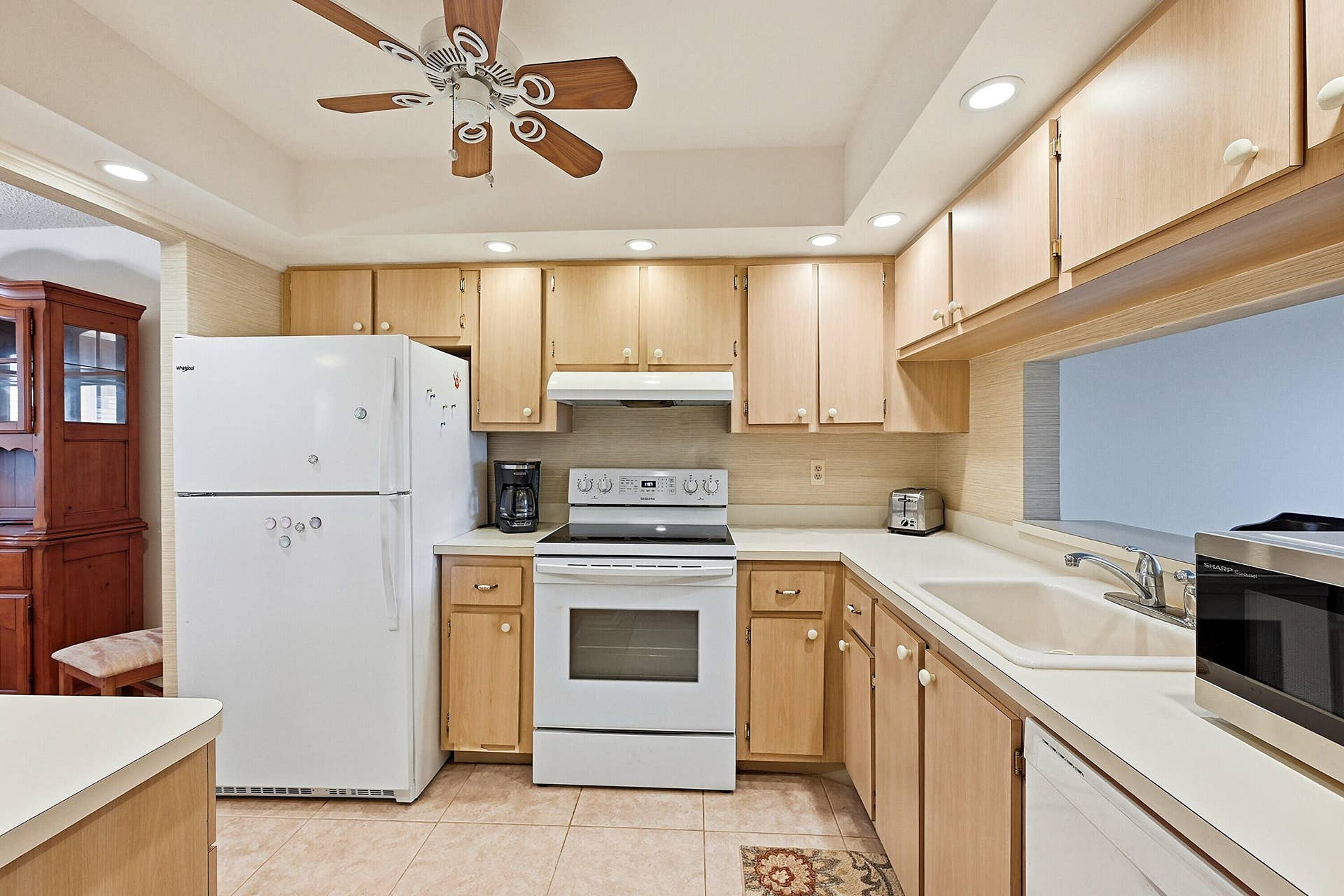 777 S Federal Highway, #H306, Pompano Beach, FL 33062 11_010_stl_1694