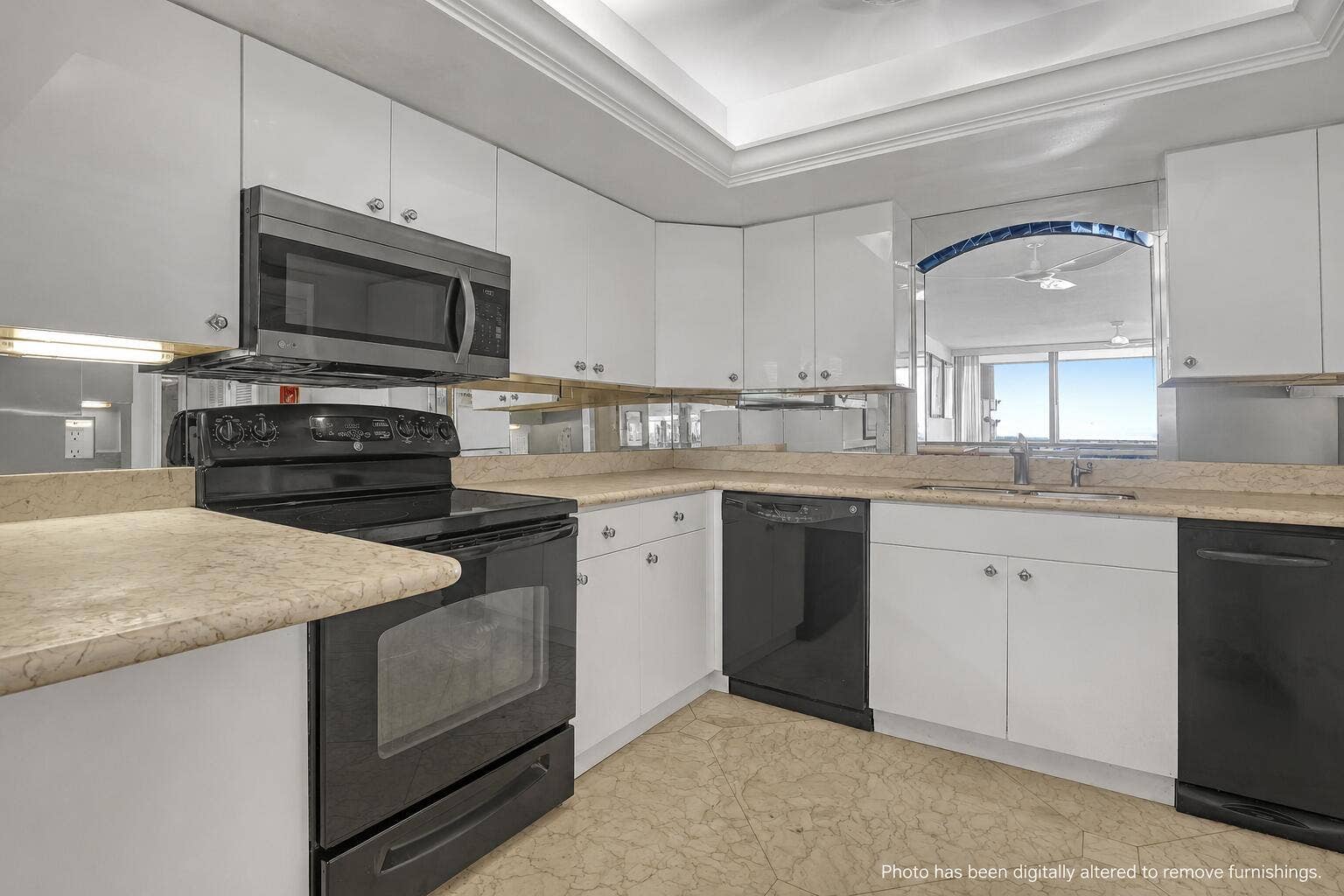 356 Golfview Road, #403, North Palm Beach, FL 33408 White cabinets, ready for your touch