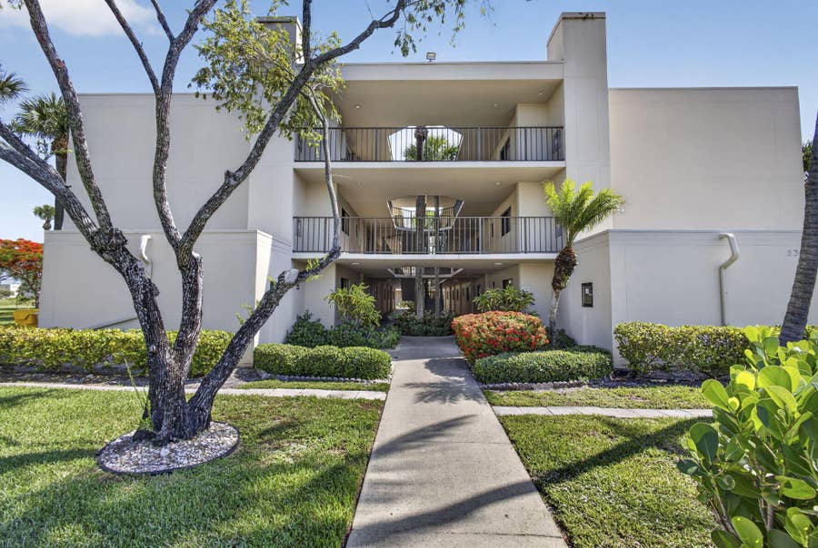 Property photo for 5340 Las Verdes Circle, #307, Delray Beach, FL