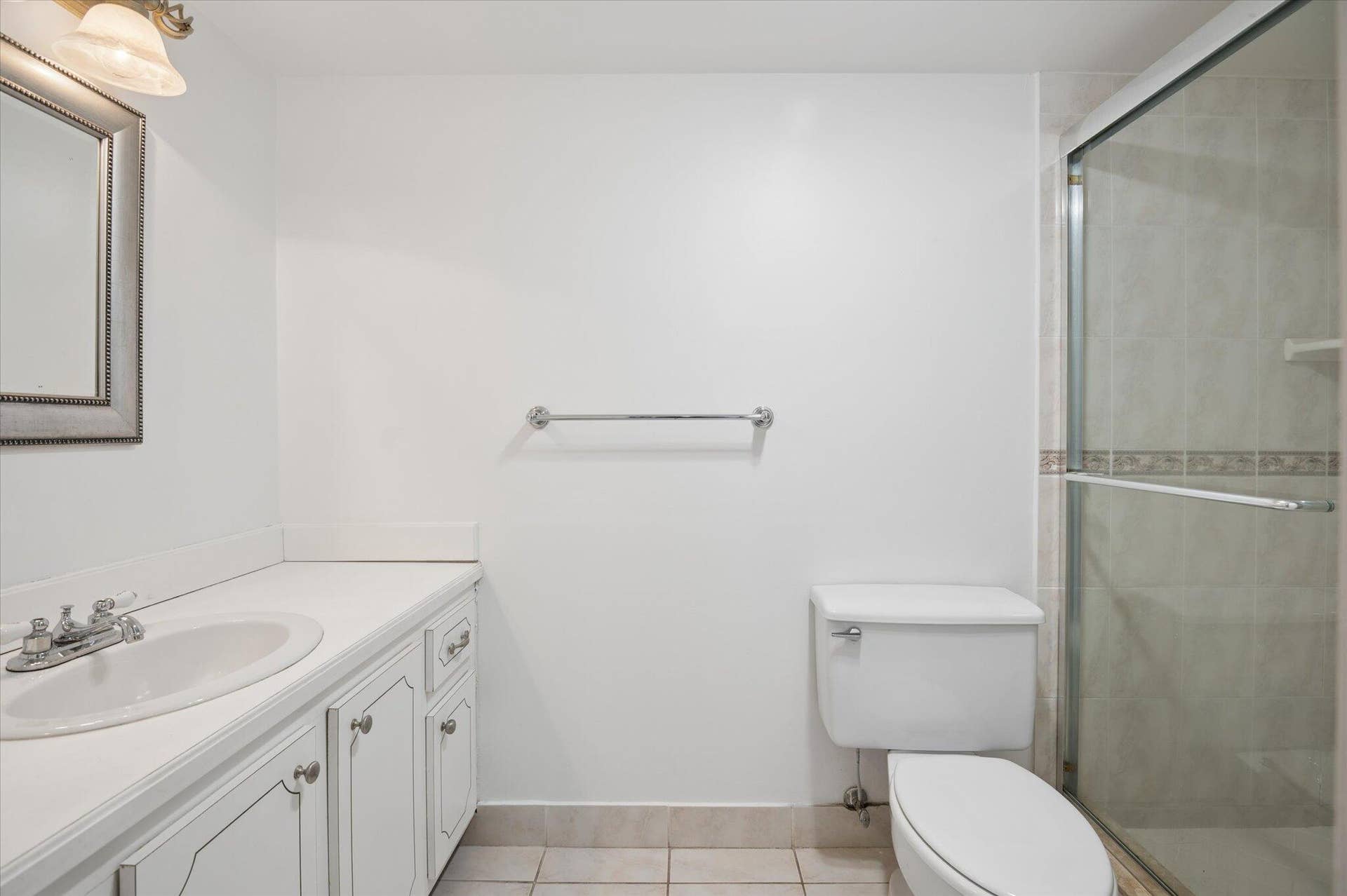 1170 N Federal Highway, #309, Fort Lauderdale, FL 33304 09-Cowan-1170 N Federal Hwy #309-9