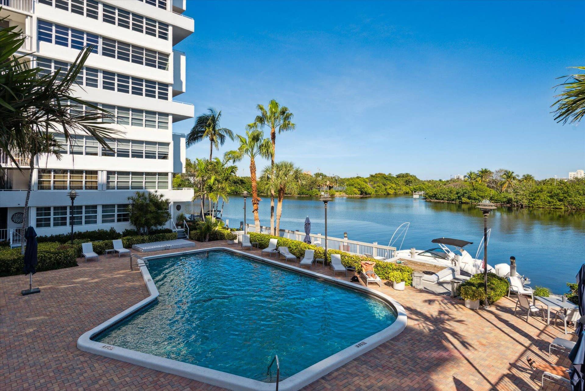 1170 N Federal Highway, #309, Fort Lauderdale, FL 33304 15-Cowan-1170 N Federal Hwy #509-15