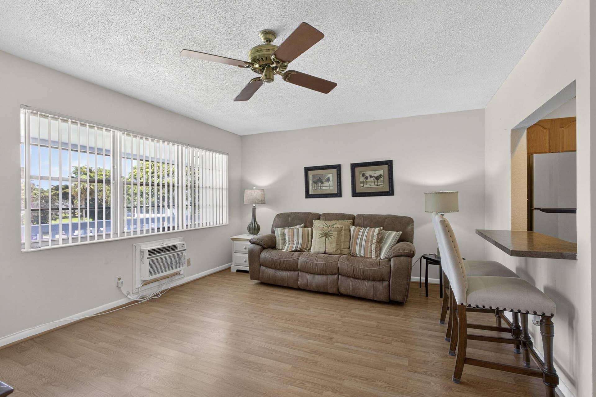 181 Bedford G, West Palm Beach, FL 33417 Nicely furnished, just move right in
