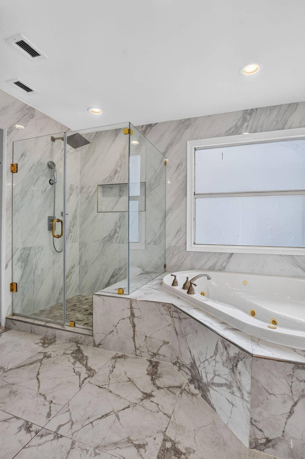 23338 La Vida Way, Boca Raton, FL 33433 Primary Bathroom