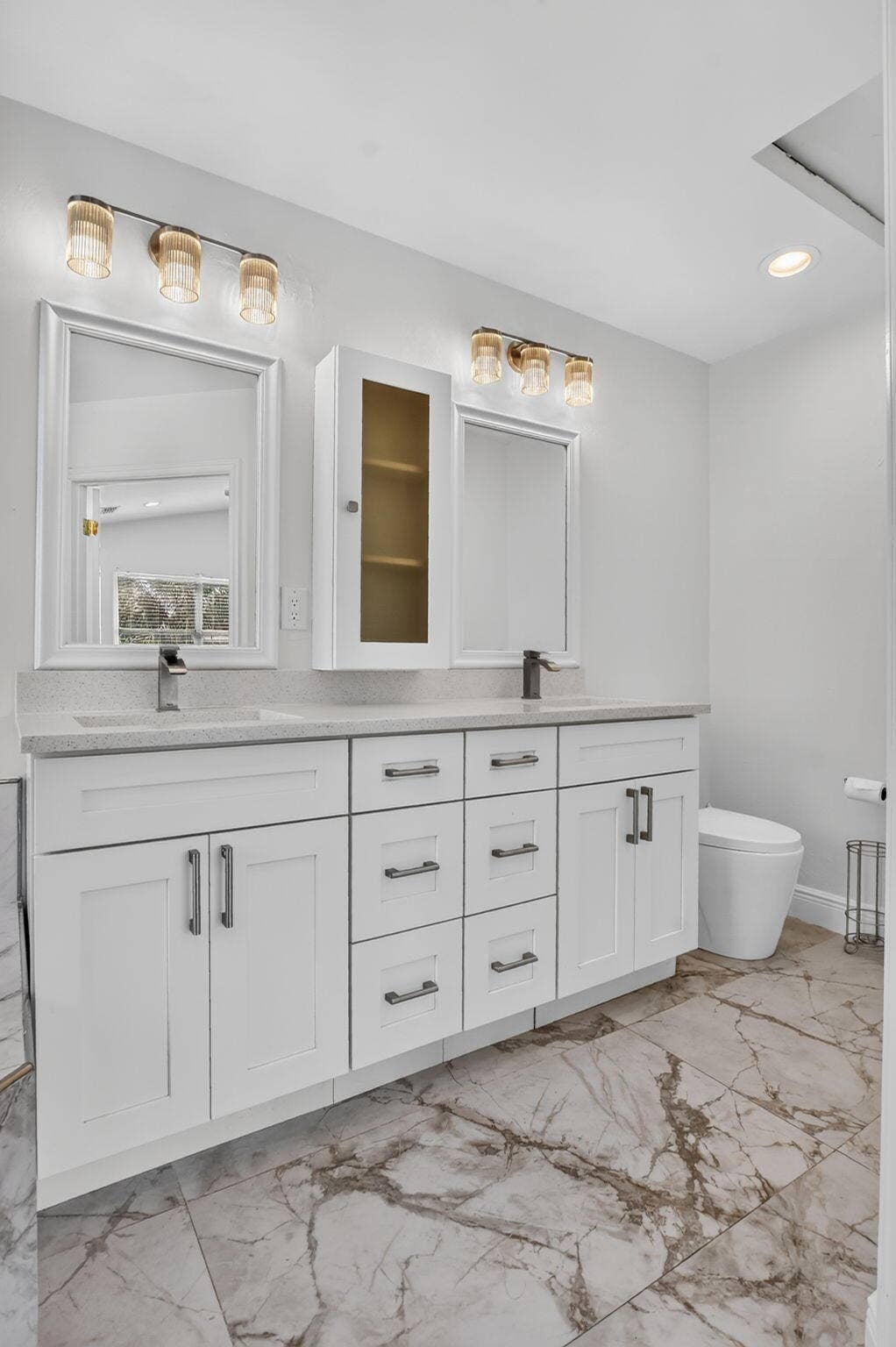 23338 La Vida Way, Boca Raton, FL 33433 Primary Bathroom