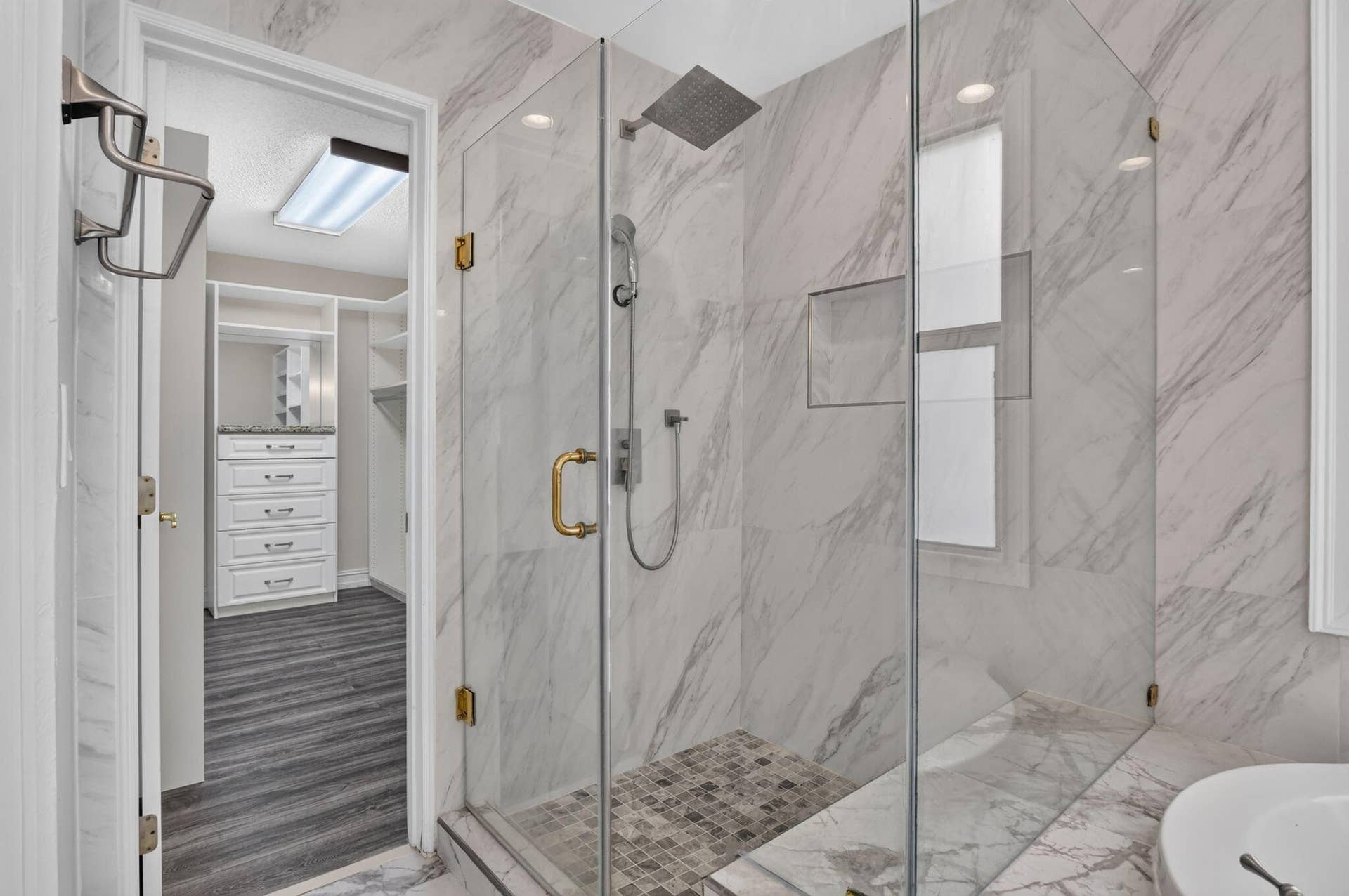 23338 La Vida Way, Boca Raton, FL 33433 Primary Bathroom