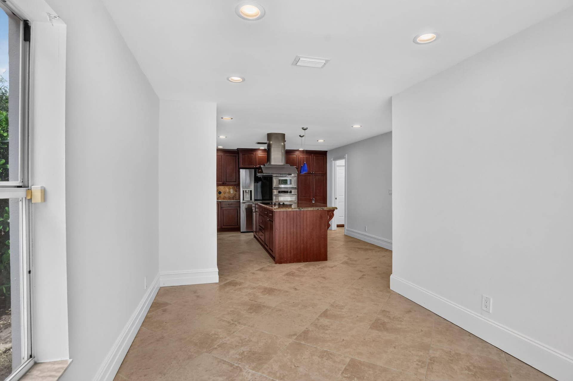 23338 La Vida Way, Boca Raton, FL 33433 Dining