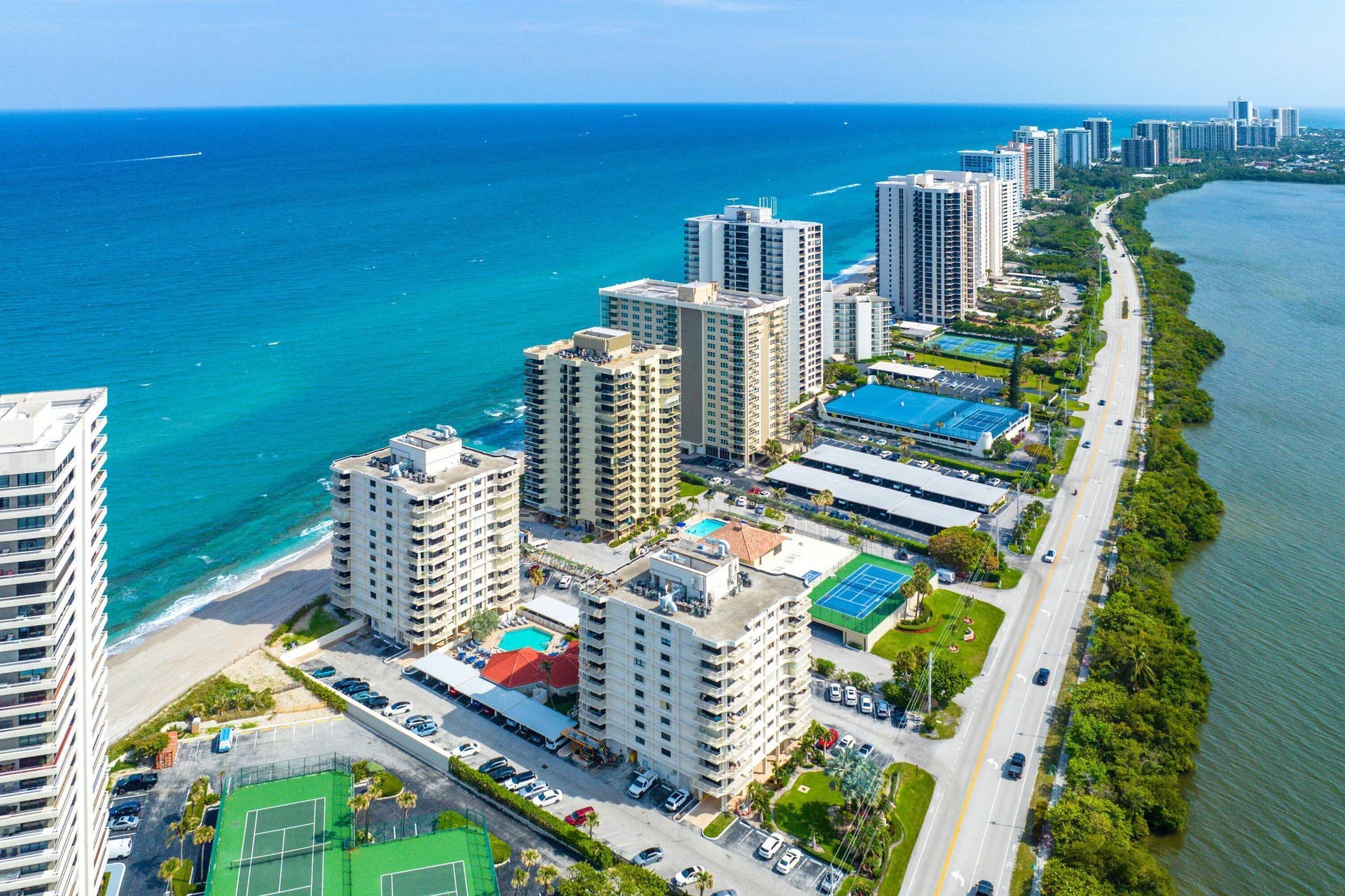 5480 N Ocean Drive, #B1c, Singer Island, Singer Island, FL 33404 View South on Singer Island