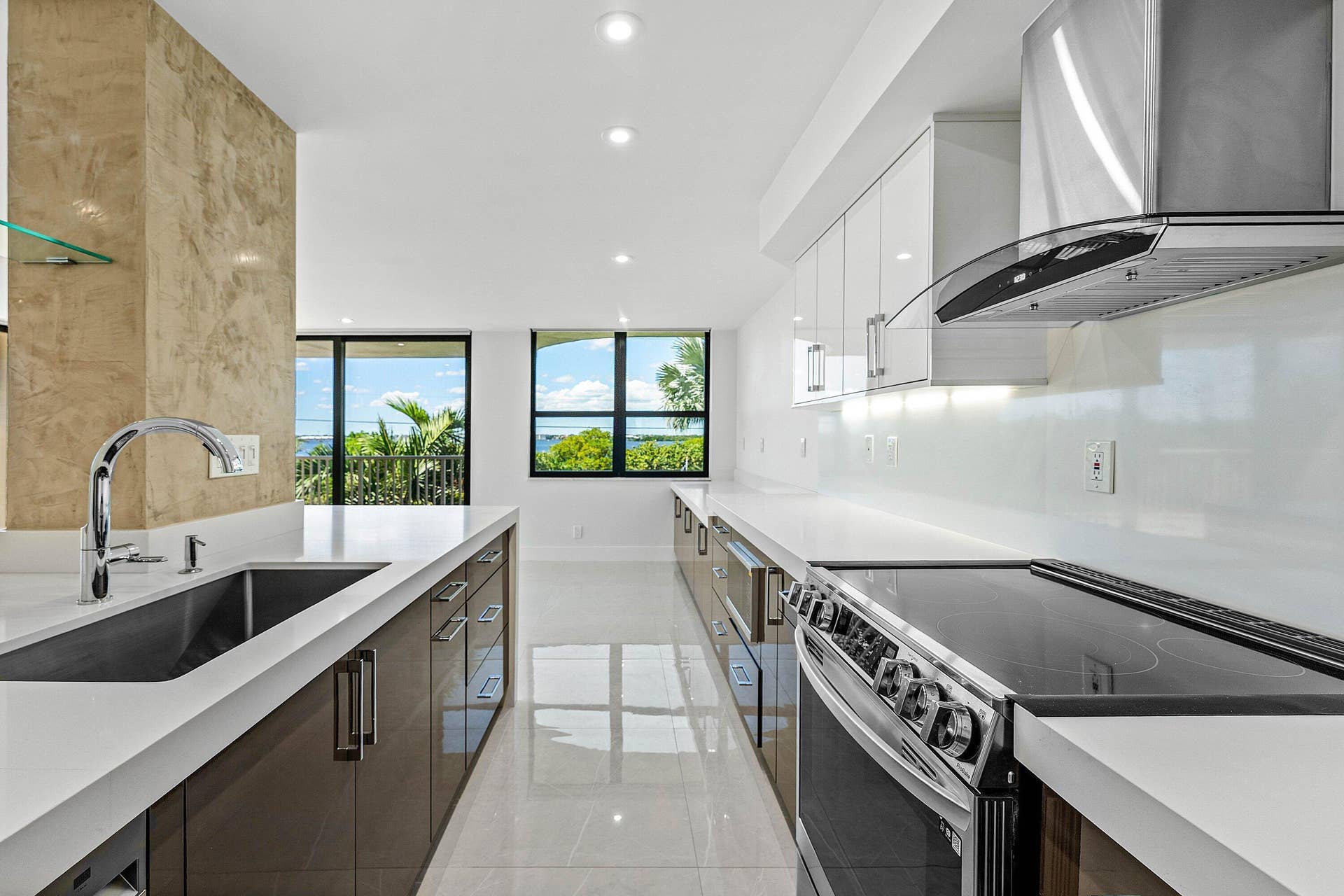 5480 N Ocean Drive, #B1c, Singer Island, Singer Island, FL 33404 Stainless Appliances