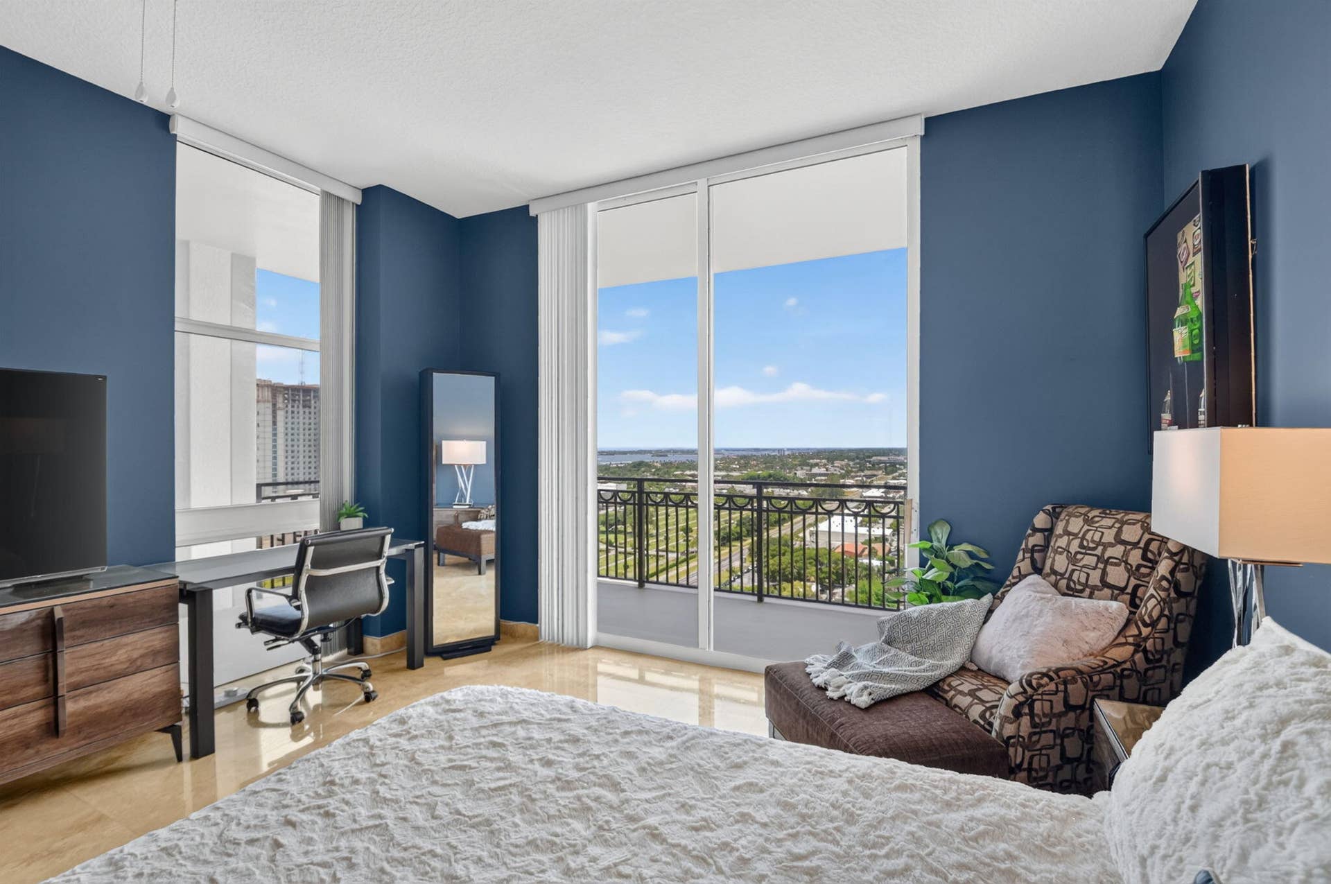 550 Okeechobee Boulevard, #Lph-23, West Palm Beach, FL 33401 031