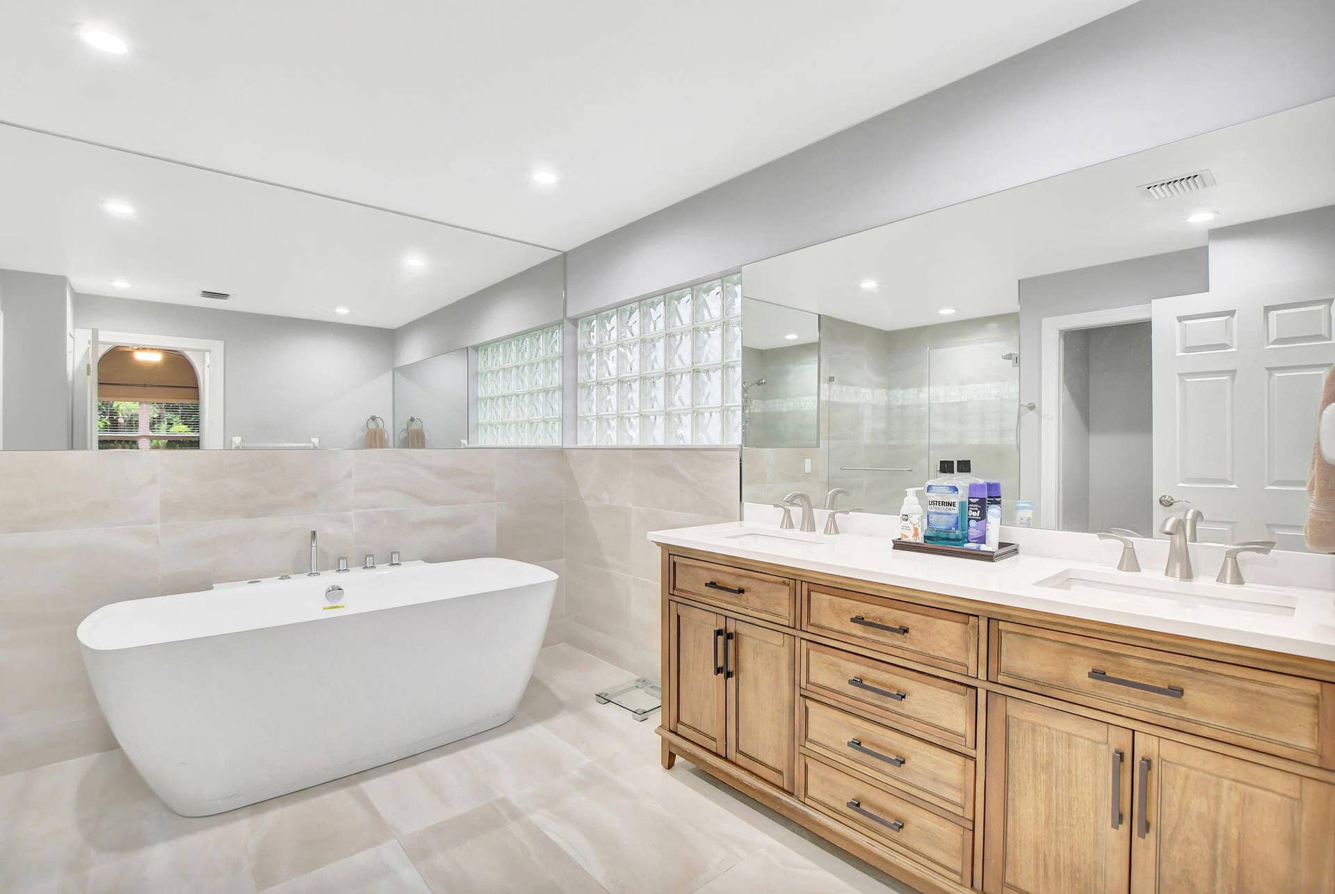 22687 Royal Crown Terrace E, Boca Raton, Boca Raton, FL 33433 23-web-or-mls-DSC_2501