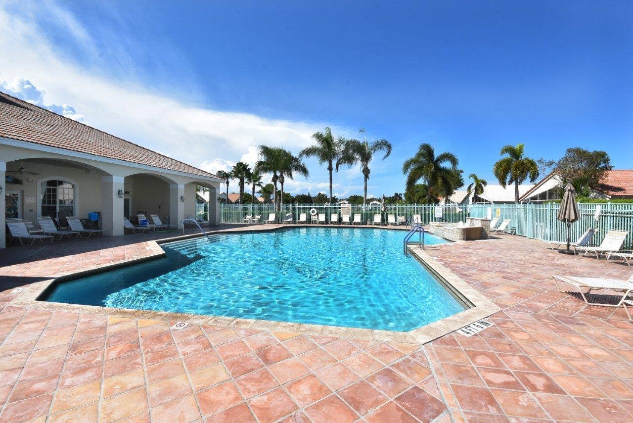 22687 Royal Crown Terrace E, Boca Raton, Boca Raton, FL 33433 46-web-or-mls-Cresant Lakes (11)