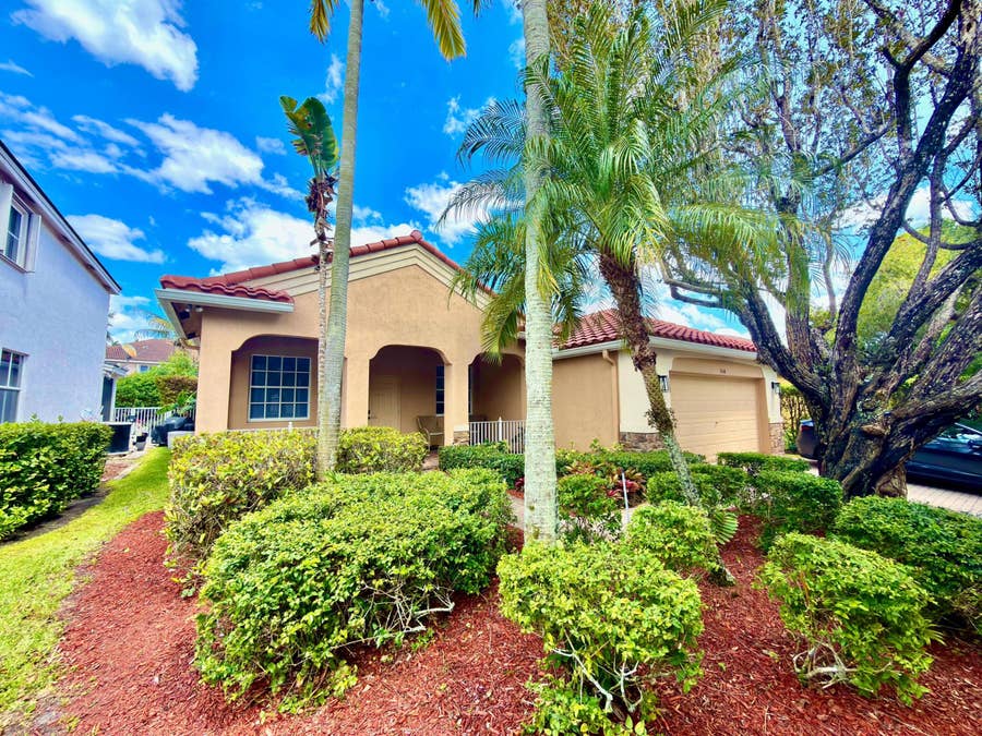 Property photo for 1618 Royal Grove Way, Weston, FL