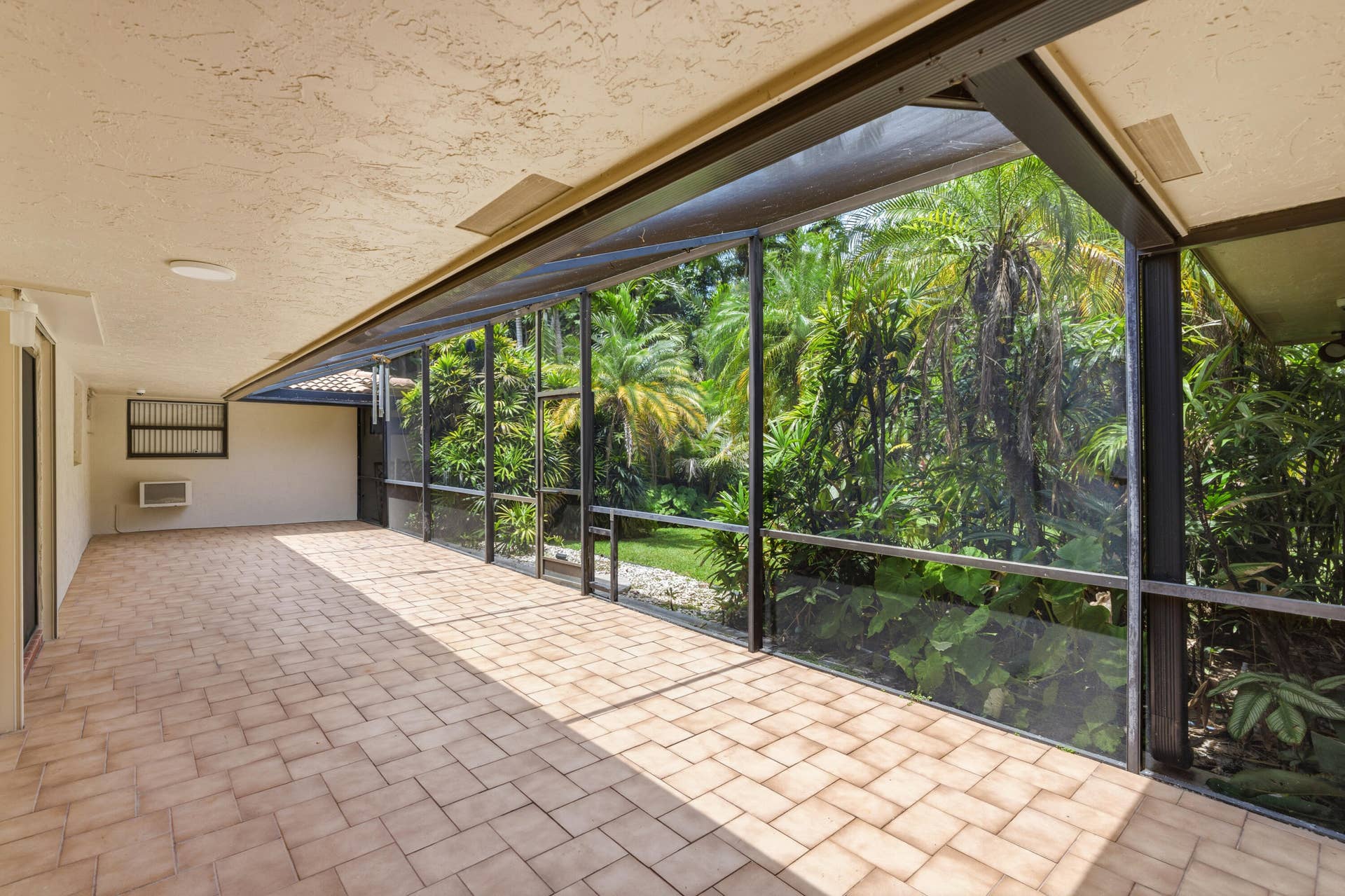 4201 SW 102nd Avenue, Davie, FL 33328 DSC04323