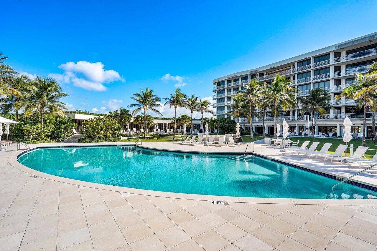 2000 S Ocean Boulevard, #103, Palm Beach, FL 33480 2000 Pool Area
