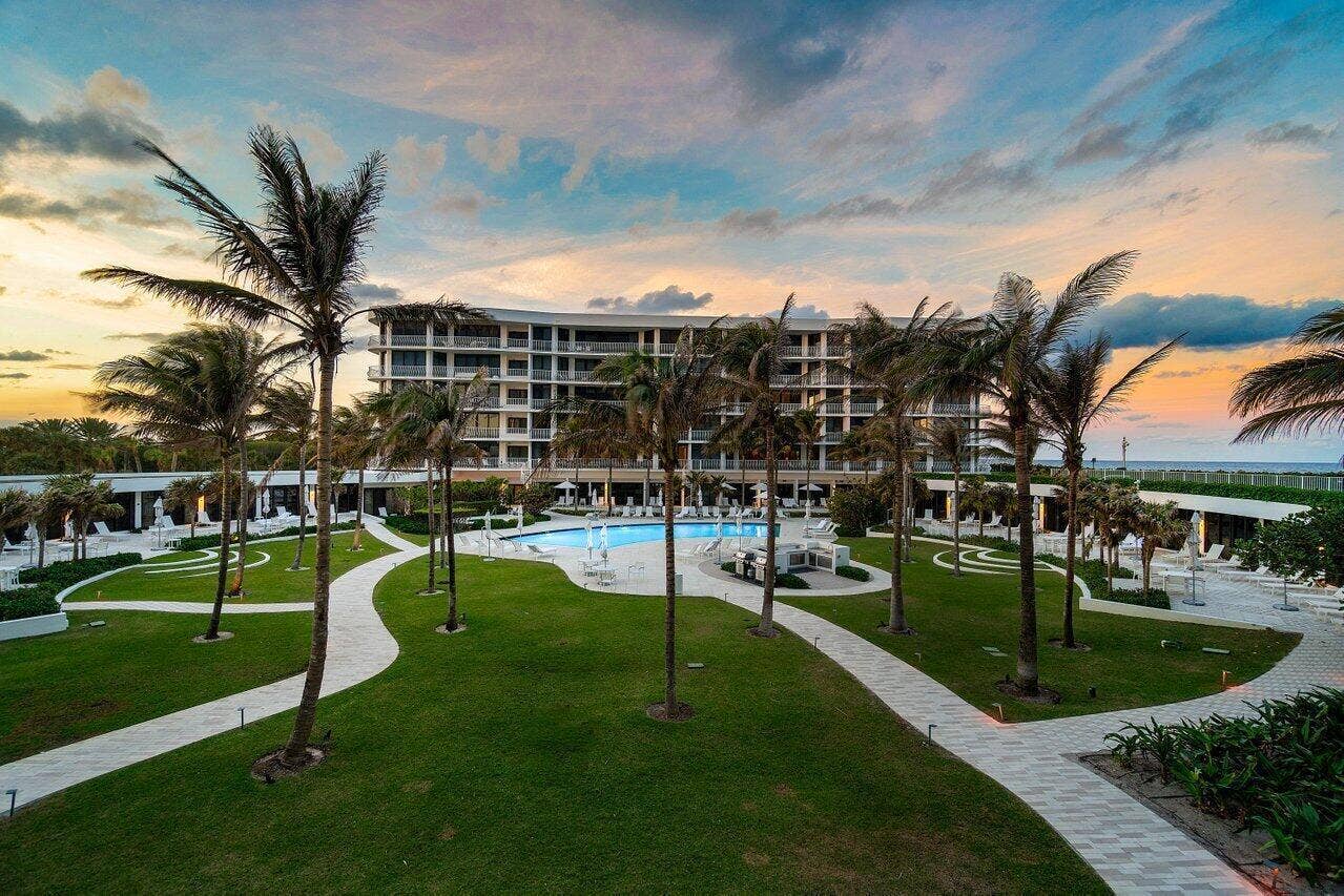 2000 S Ocean Boulevard, #103, Palm Beach, FL 33480 Pool at Dusk