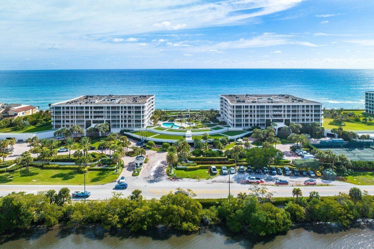 2000 S Ocean Boulevard, #103, Palm Beach, FL 33480 Aerial of Sloan's Curve