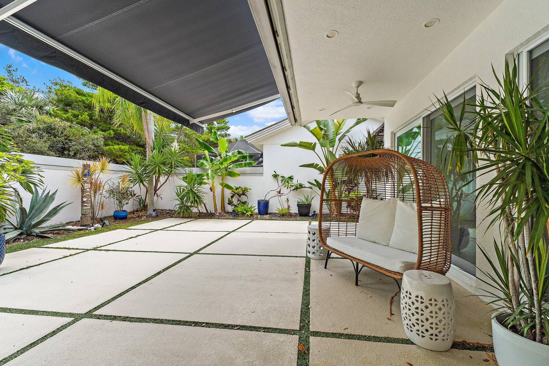 126 Seashore Drive, Jupiter, FL 33477 032-126SeashoreDr-Jupiter-SMALL