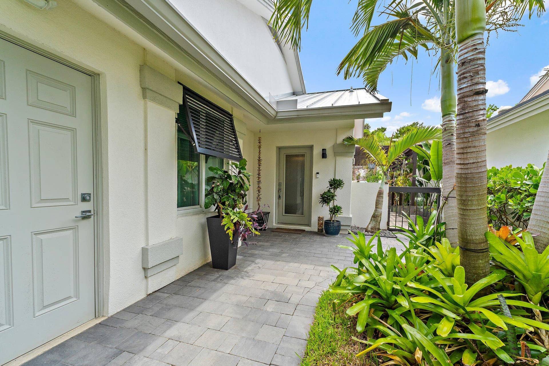 126 Seashore Drive, Jupiter, FL 33477 025-126SeashoreDr-Jupiter-SMALL