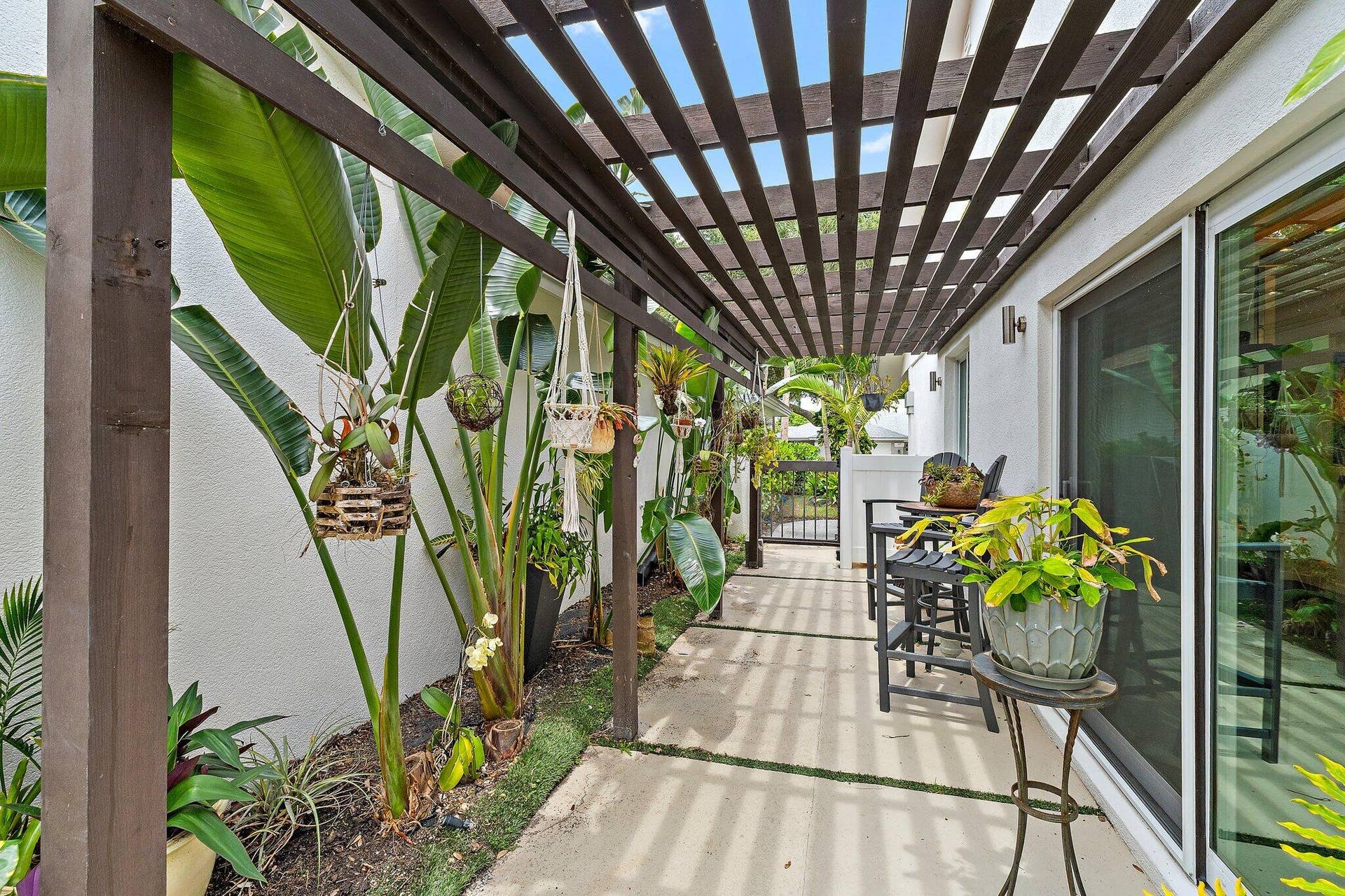 126 Seashore Drive, Jupiter, FL 33477 028-126SeashoreDr-Jupiter-SMALL
