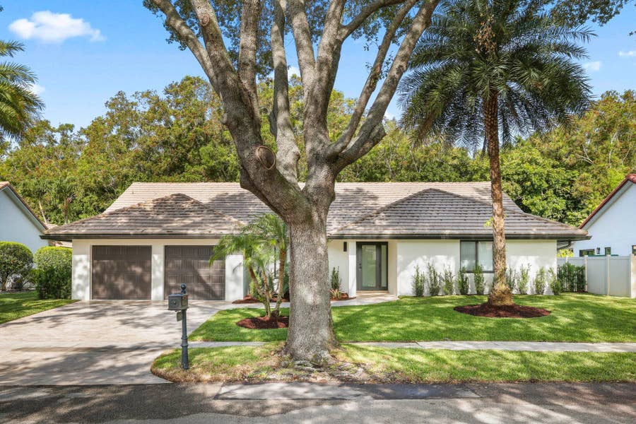 Property photo for 3901 NW 27th Avenue, Boca Raton, FL