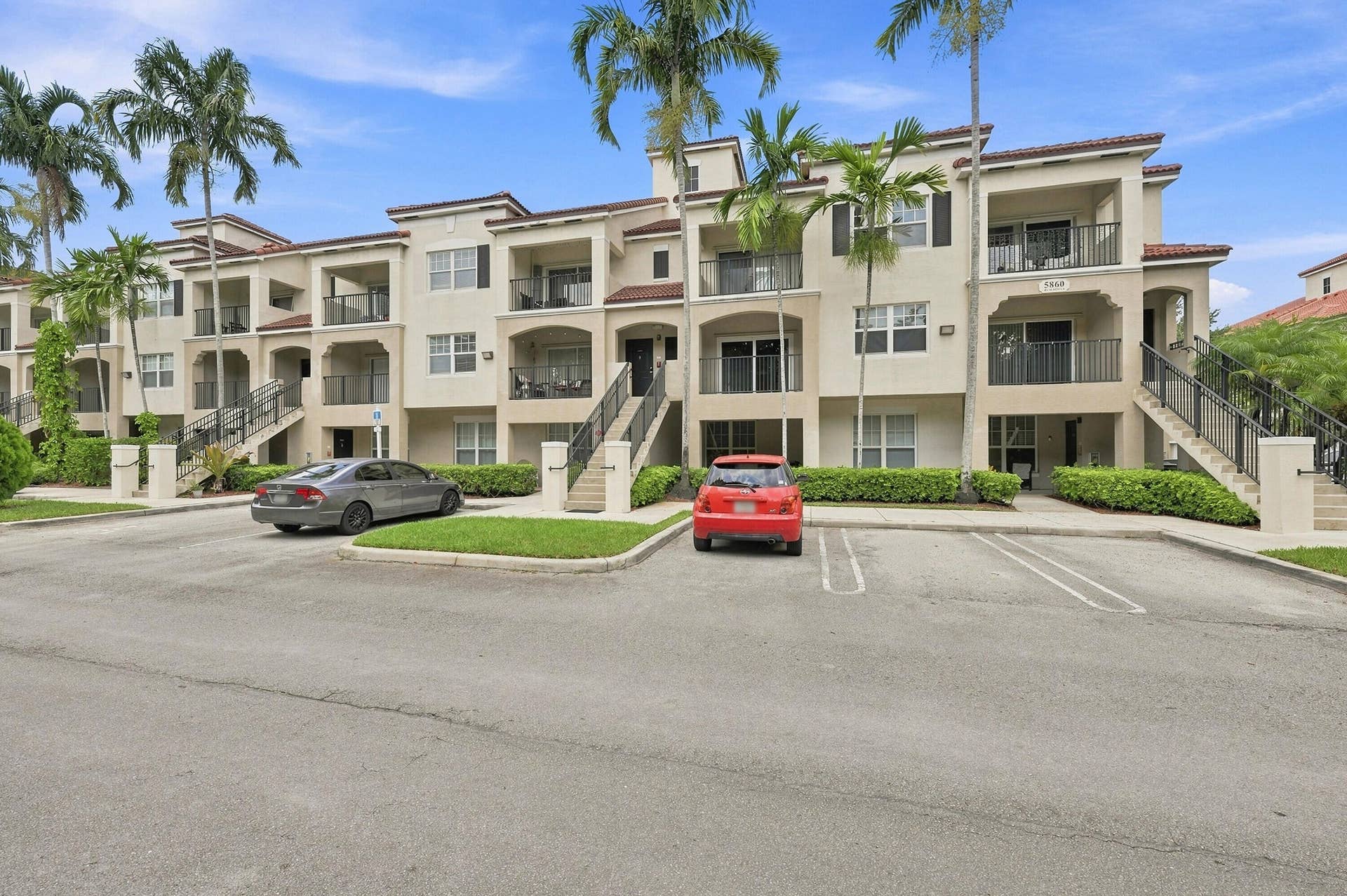 5860 W Sample Road, #307, Coral Springs, FL 33067 02_property exterior