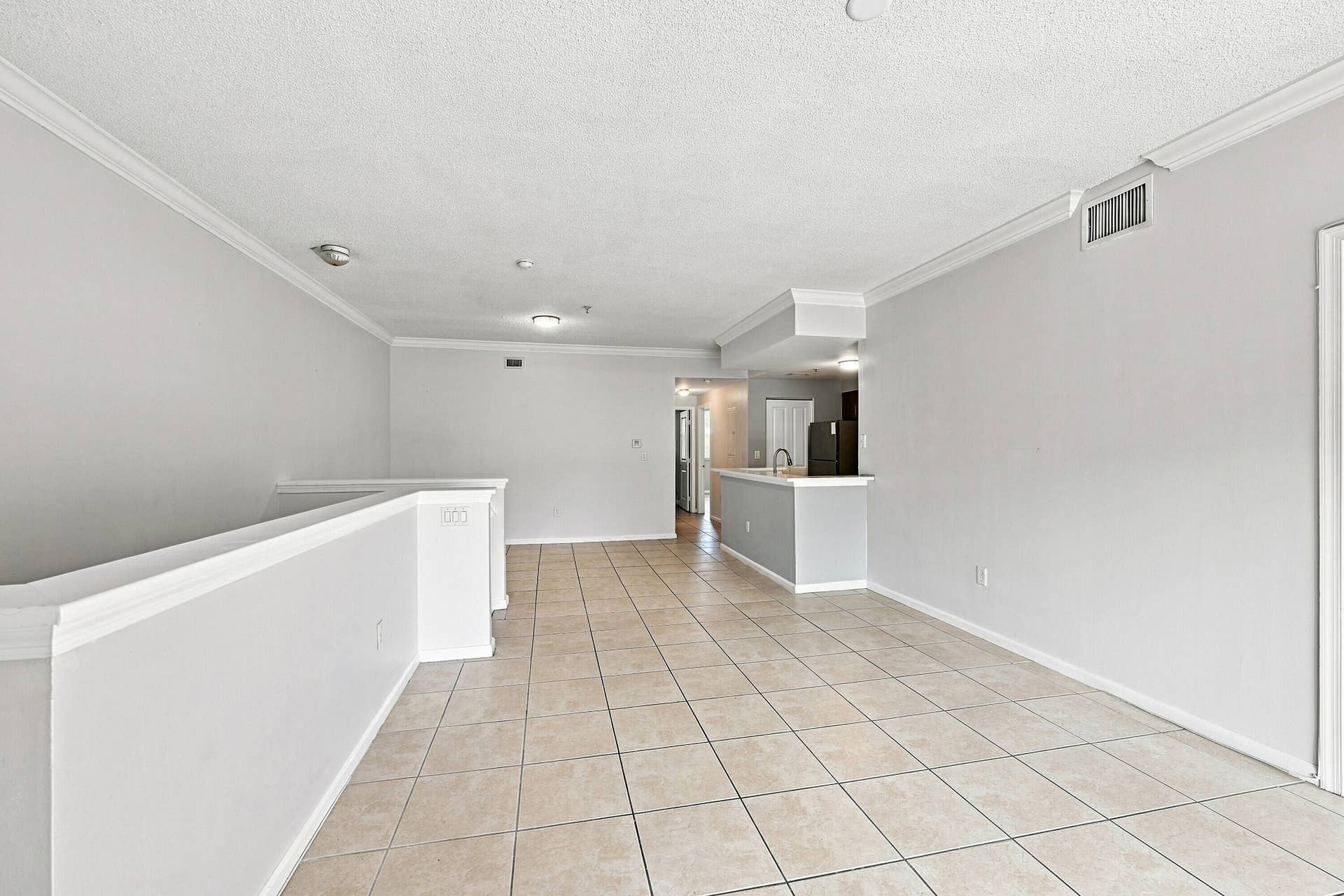5860 W Sample Road, #307, Coral Springs, FL 33067 10_living room