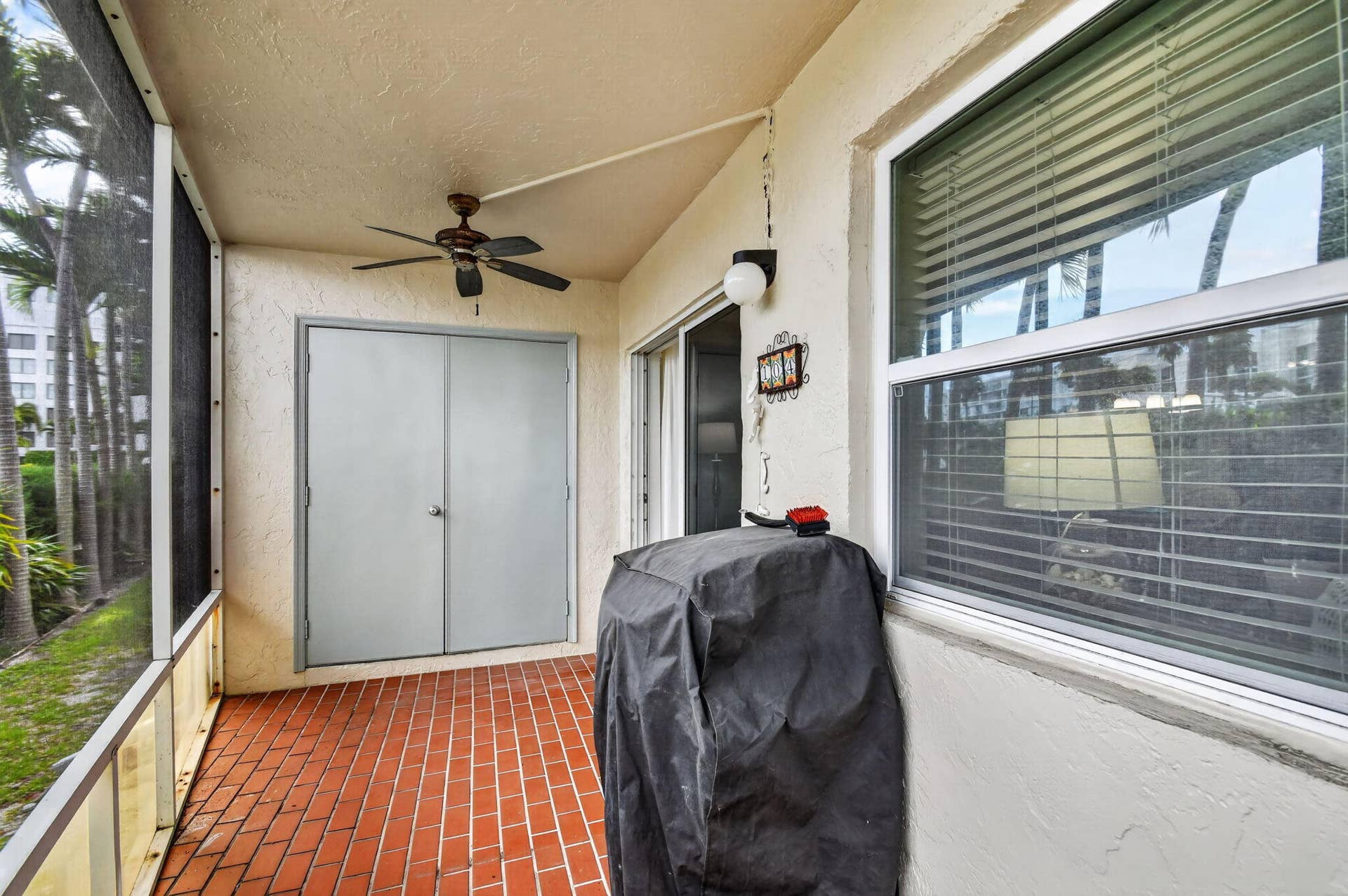 3601 S Ocean Boulevard, #104, South Palm Beach, FL 33480 screened patio
