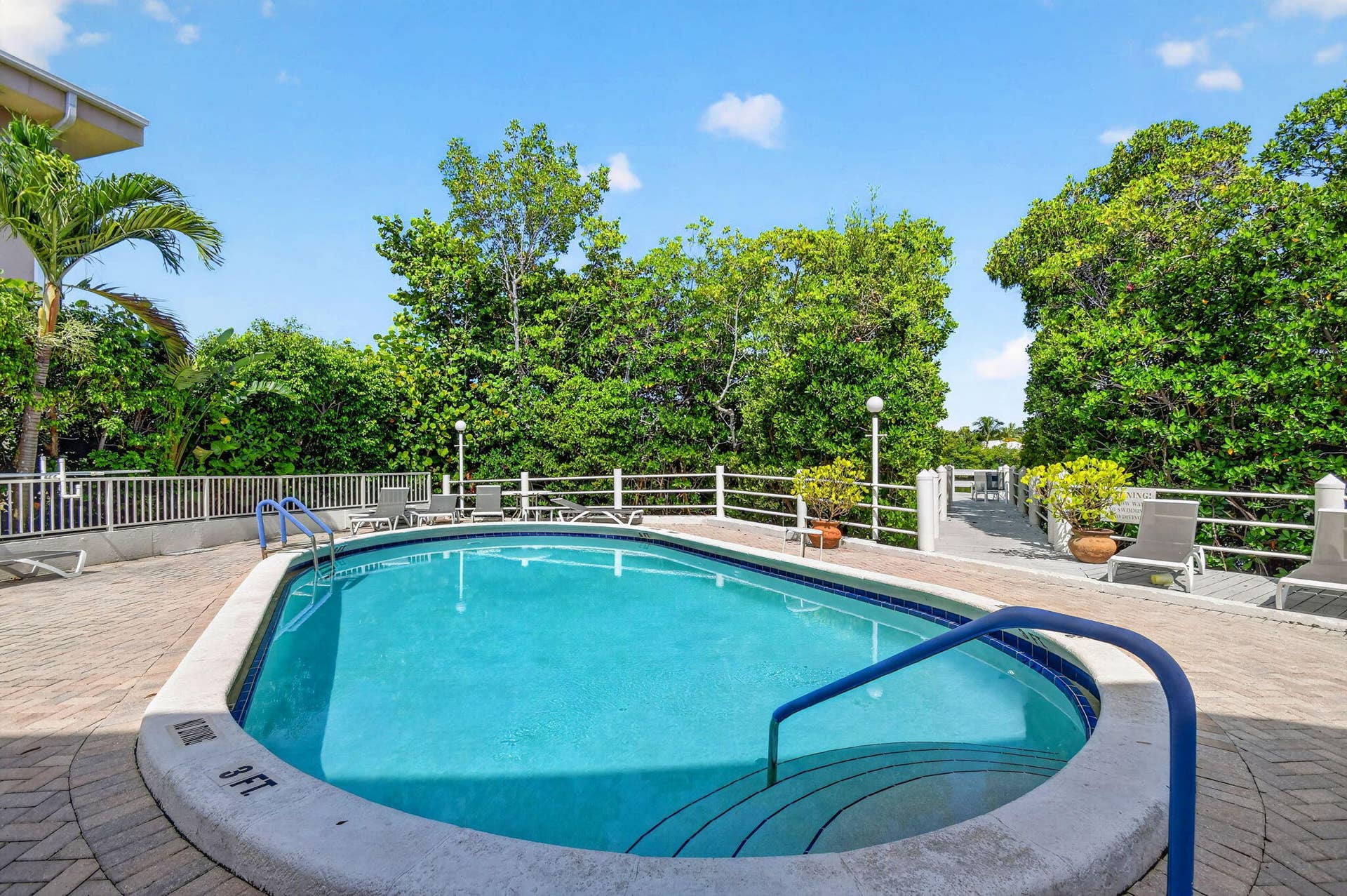 3601 S Ocean Boulevard, #104, South Palm Beach, FL 33480 community pool