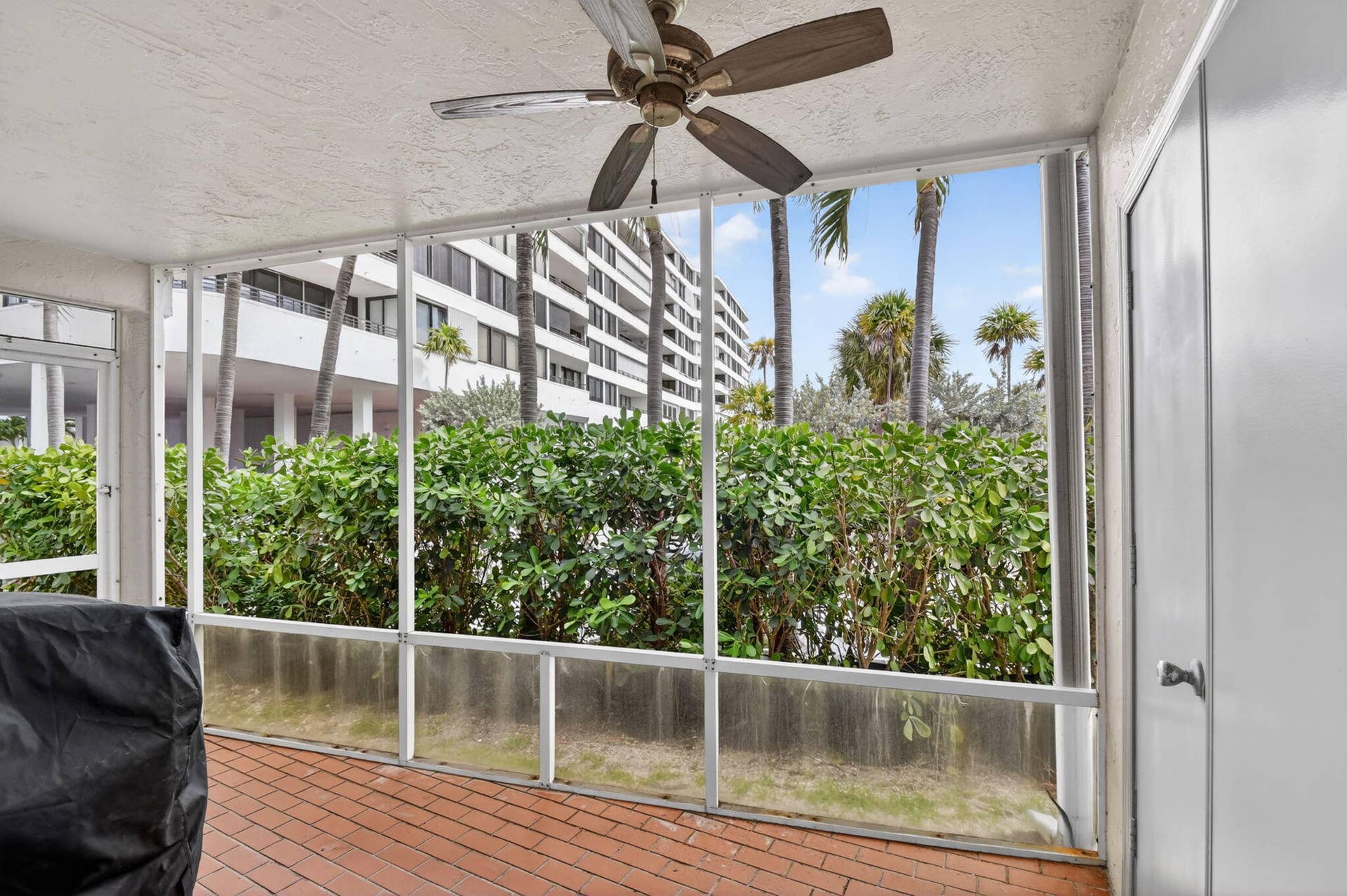 3601 S Ocean Boulevard, #104, South Palm Beach, FL 33480 patio