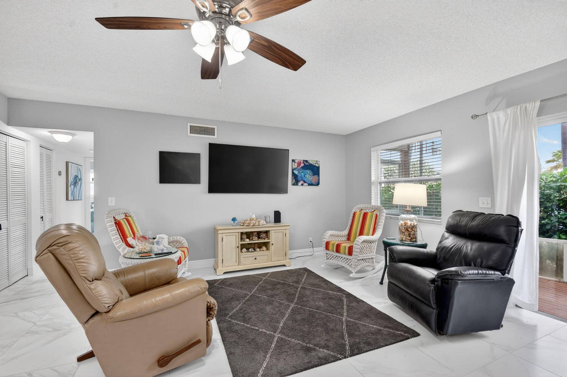 3601 S Ocean Boulevard, #104, South Palm Beach, FL 33480 living area
