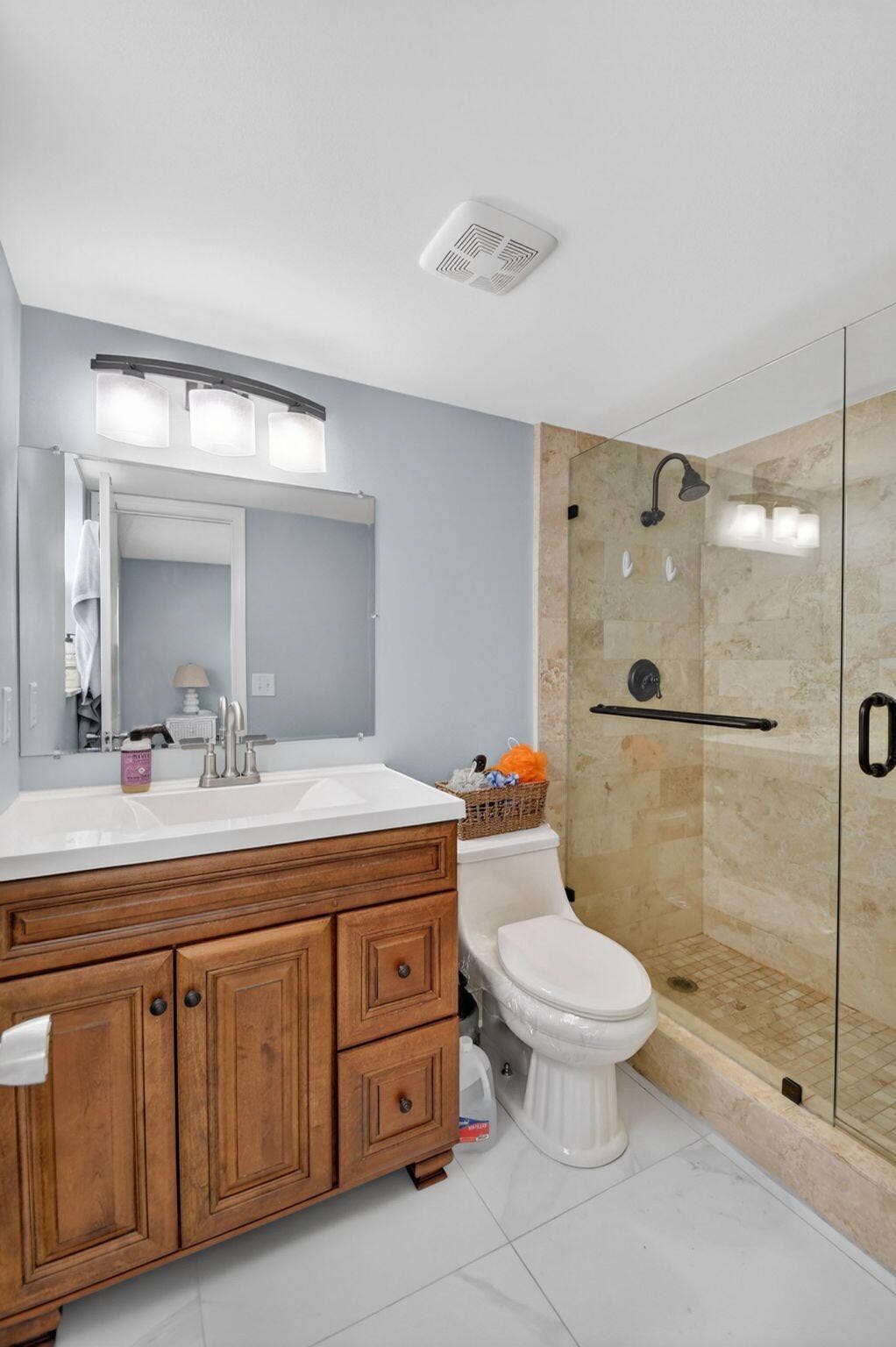 3601 S Ocean Boulevard, #104, South Palm Beach, FL 33480 primary bath