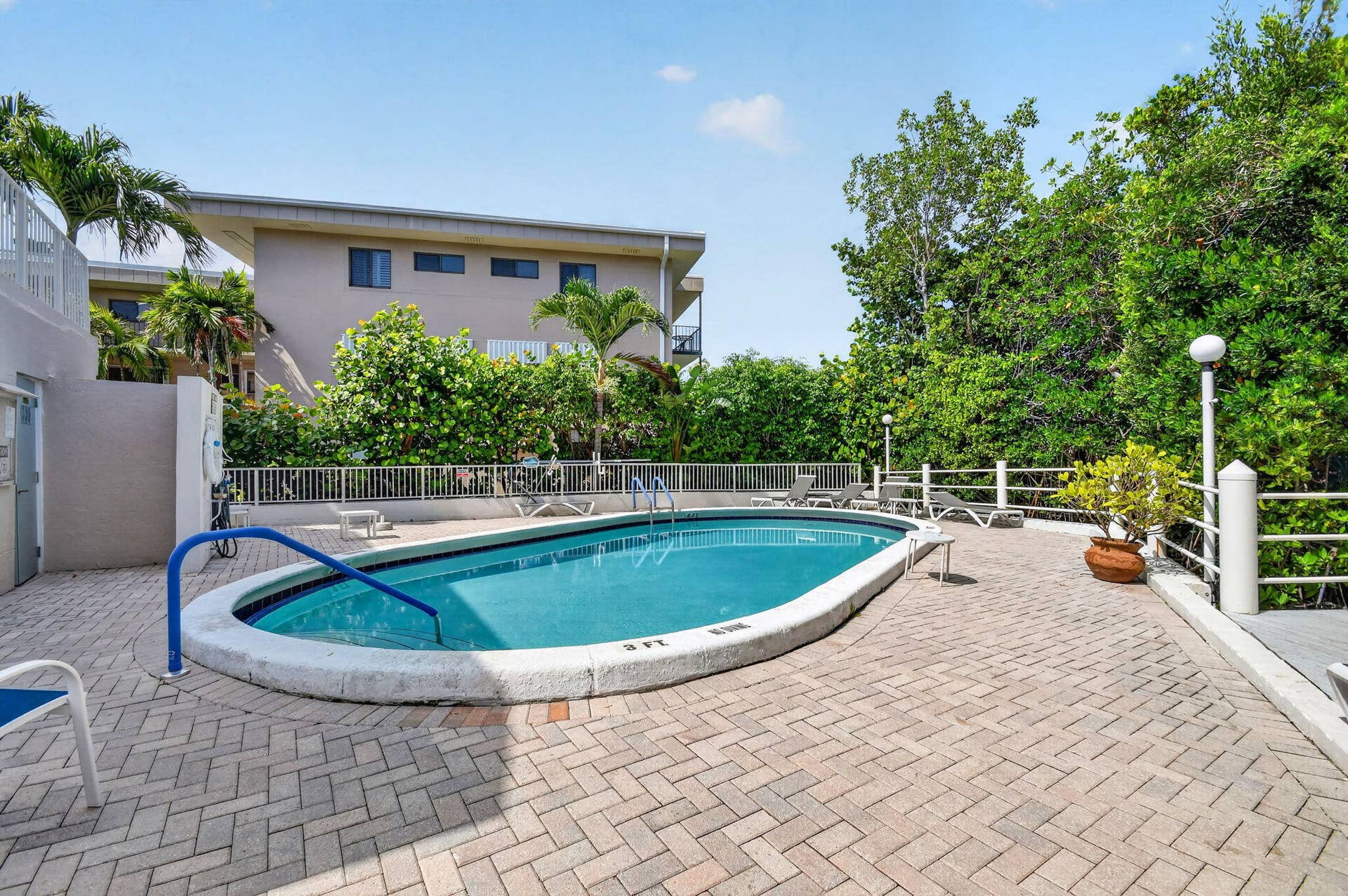 3601 S Ocean Boulevard, #104, South Palm Beach, FL 33480 Has 2 restrooms and an outdoor shower