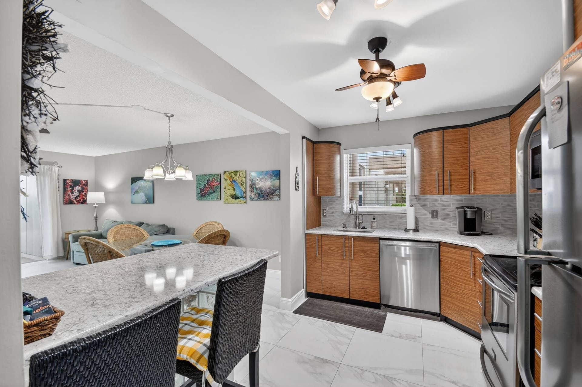3601 S Ocean Boulevard, #104, South Palm Beach, FL 33480 kitchen