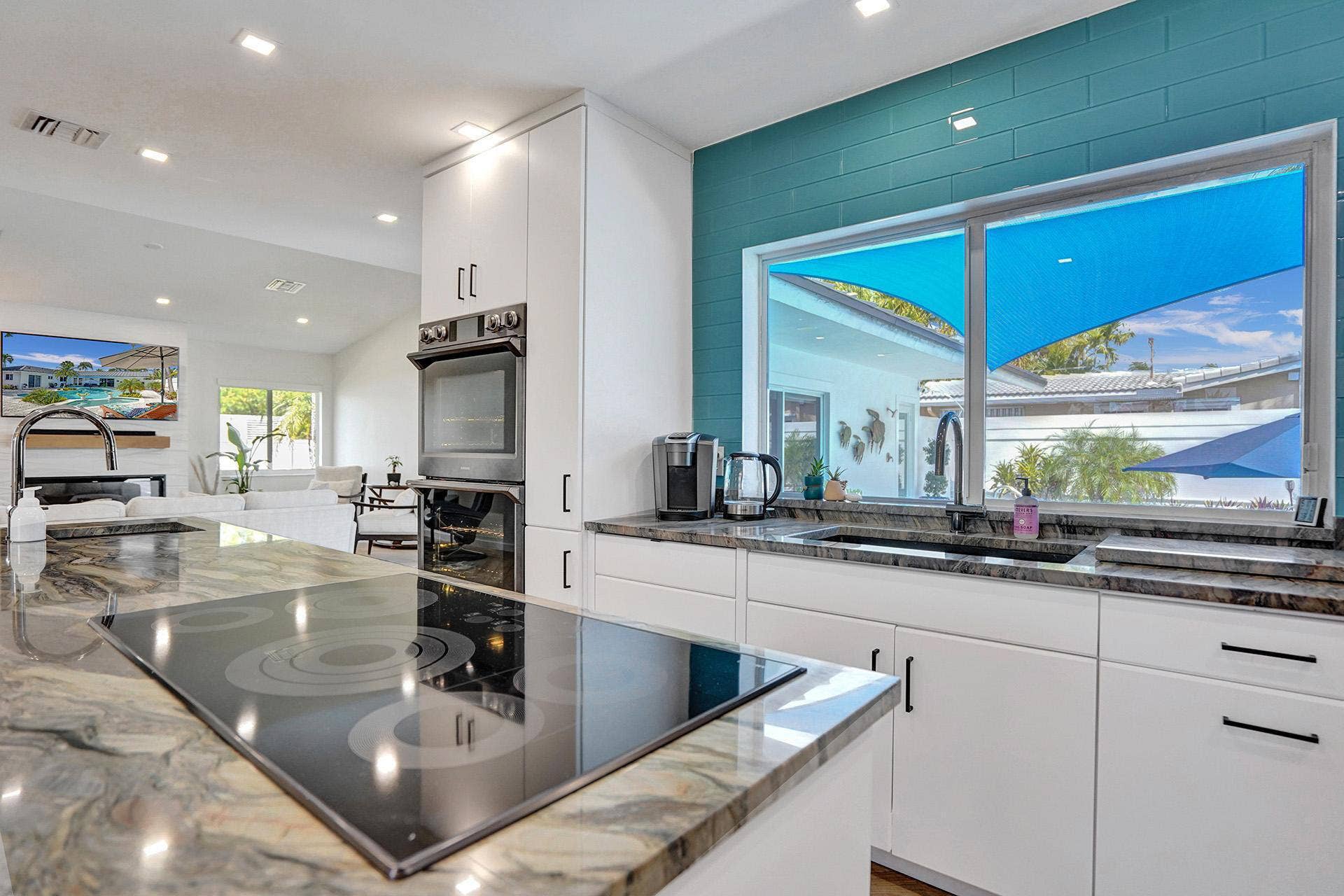 201 SE 11th Street, Pompano Beach, FL 33060 26-ROY07448