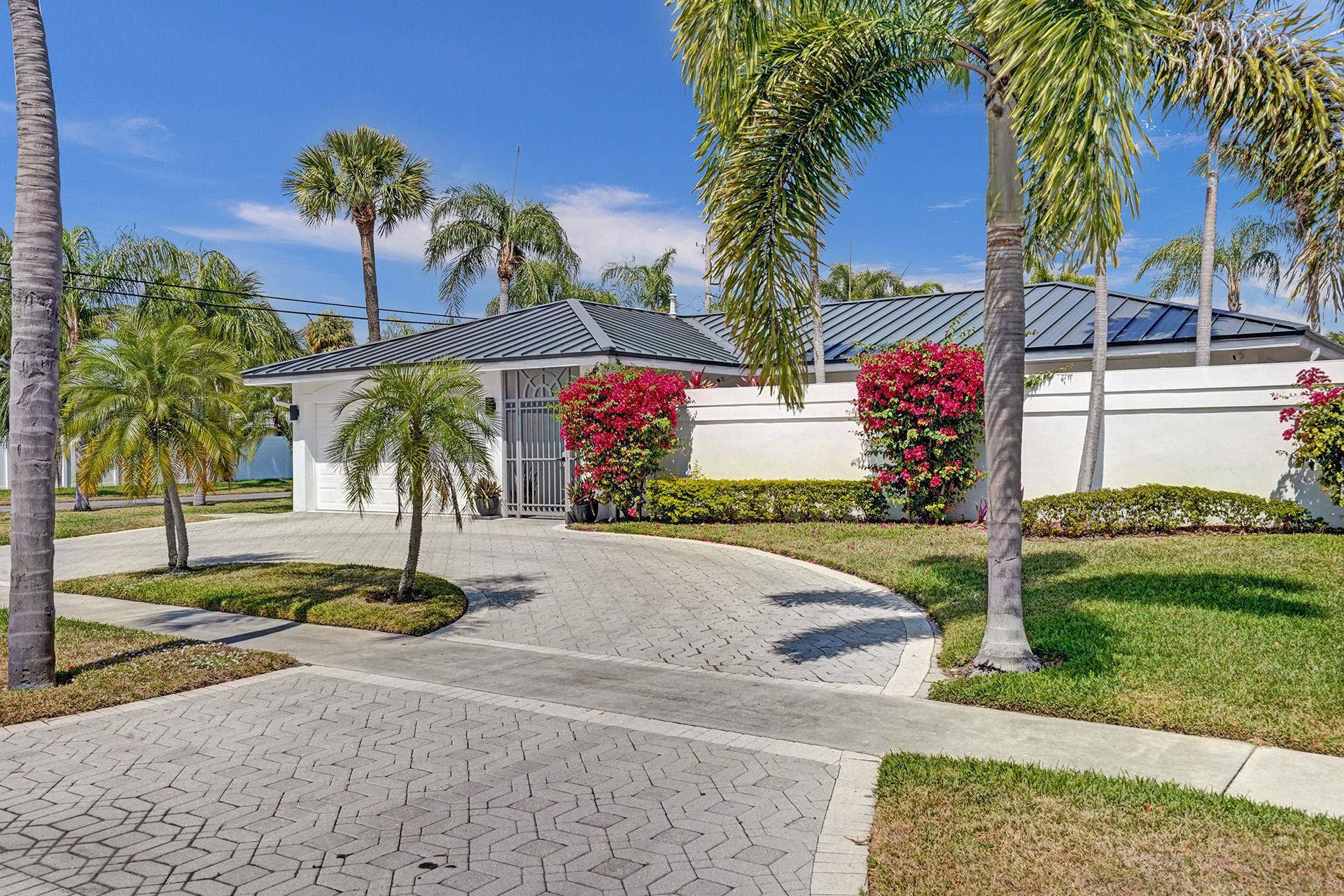 201 SE 11th Street, Pompano Beach, FL 33060 08-ROY07691