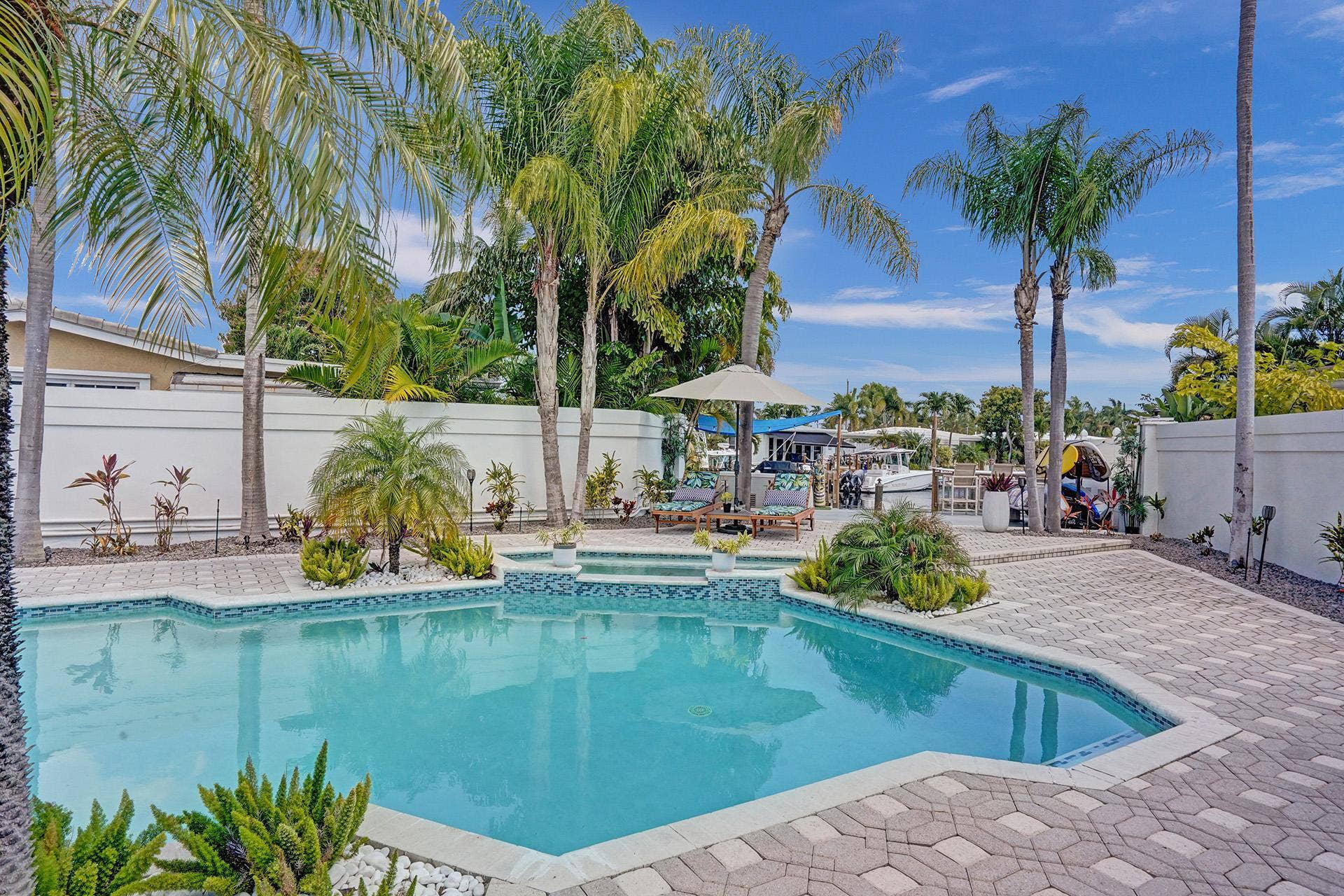 201 SE 11th Street, Pompano Beach, FL 33060 83-ROY07583