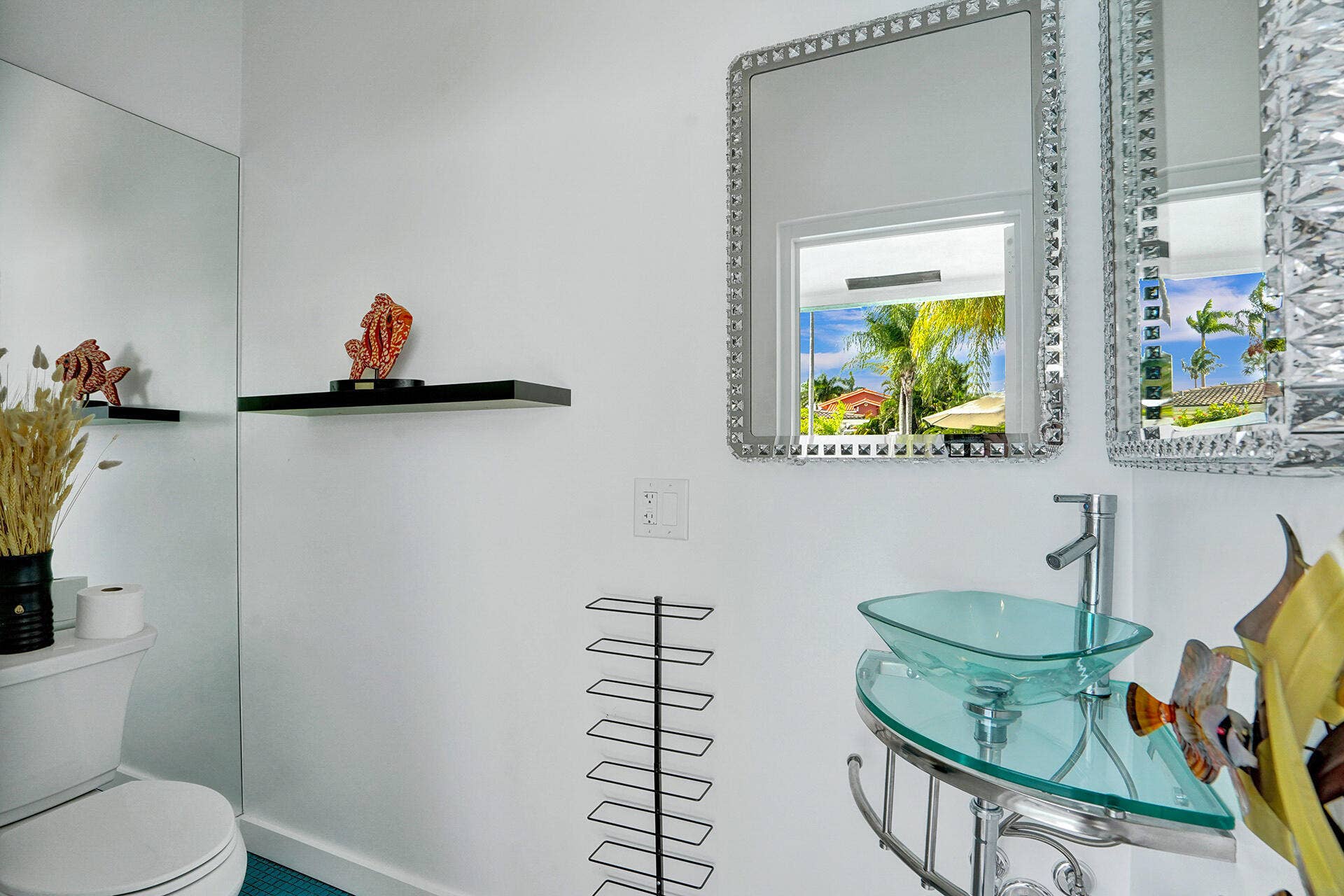 201 SE 11th Street, Pompano Beach, FL 33060 68-ROY09700