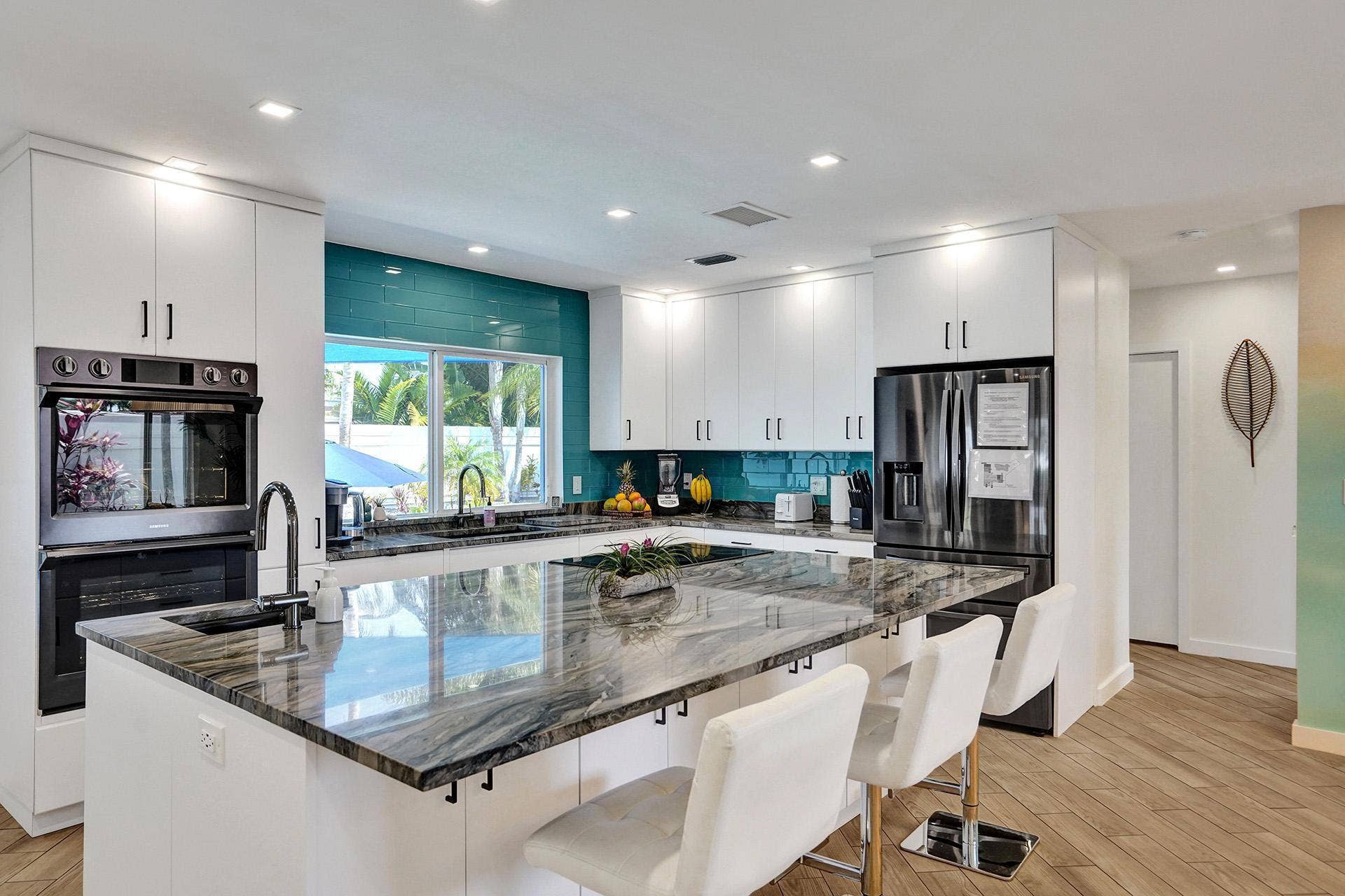 201 SE 11th Street, Pompano Beach, FL 33060 31-ROY07466
