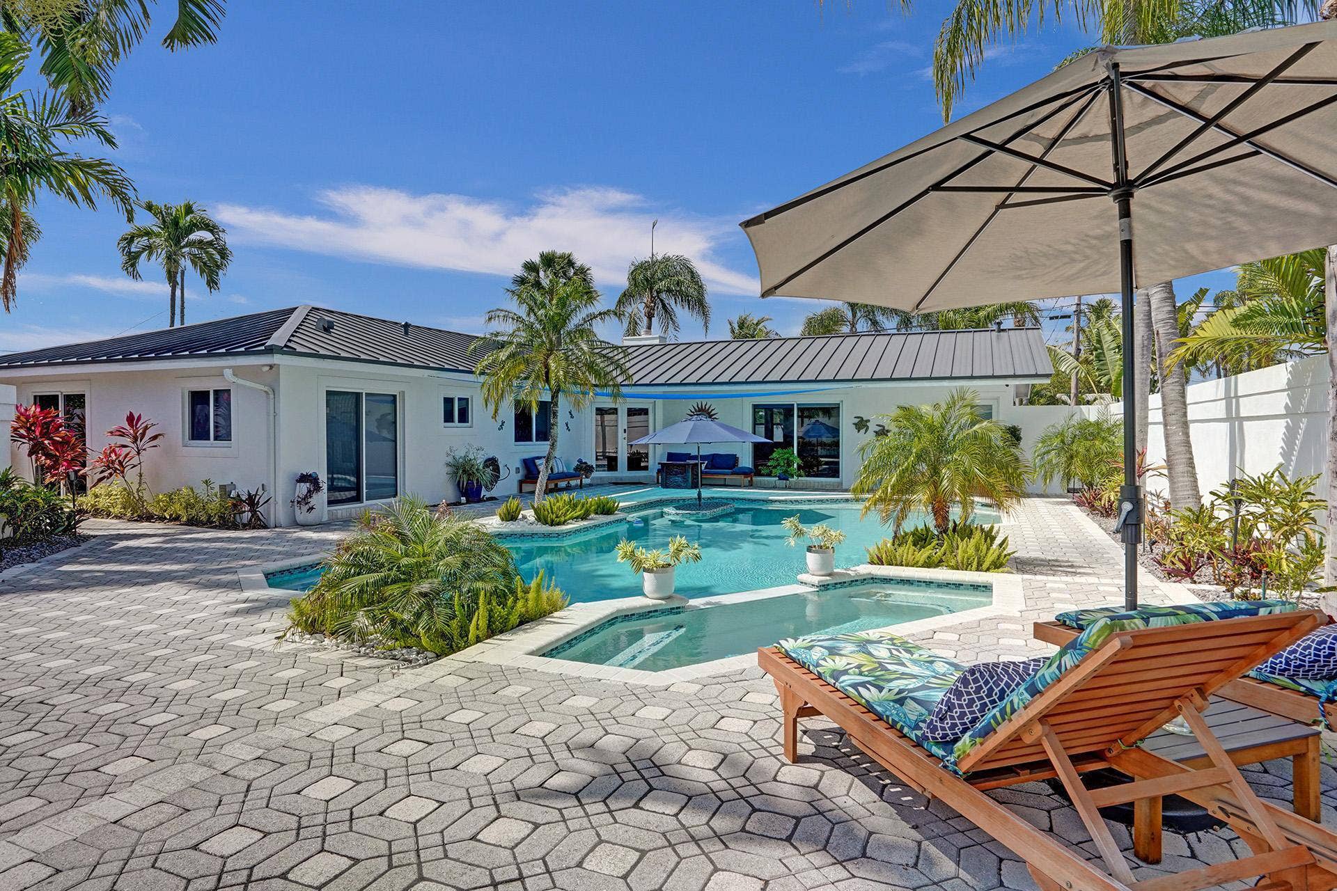 201 SE 11th Street, Pompano Beach, FL 33060 87-ROY07601