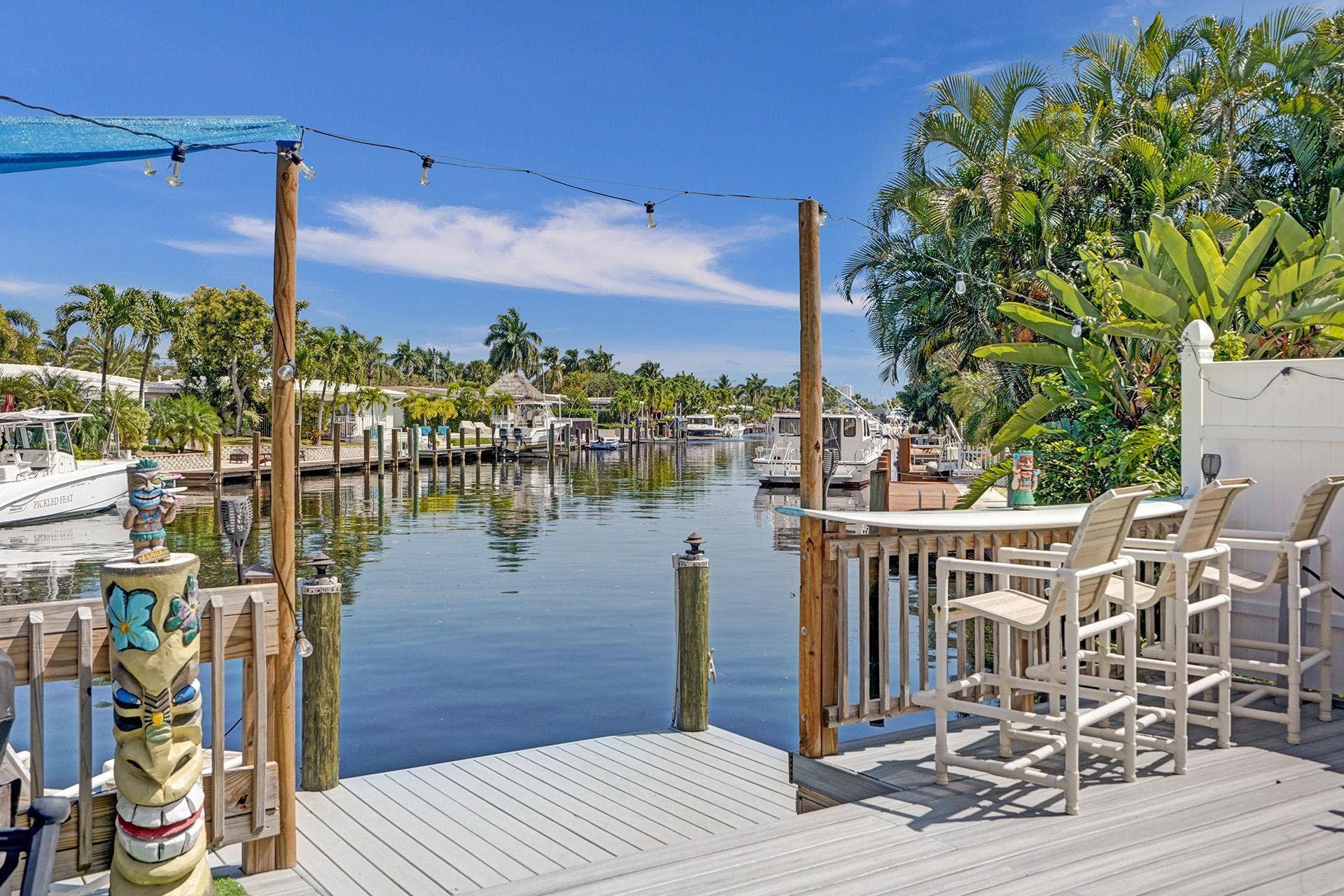 201 SE 11th Street, Pompano Beach, FL 33060 94-ROY07610