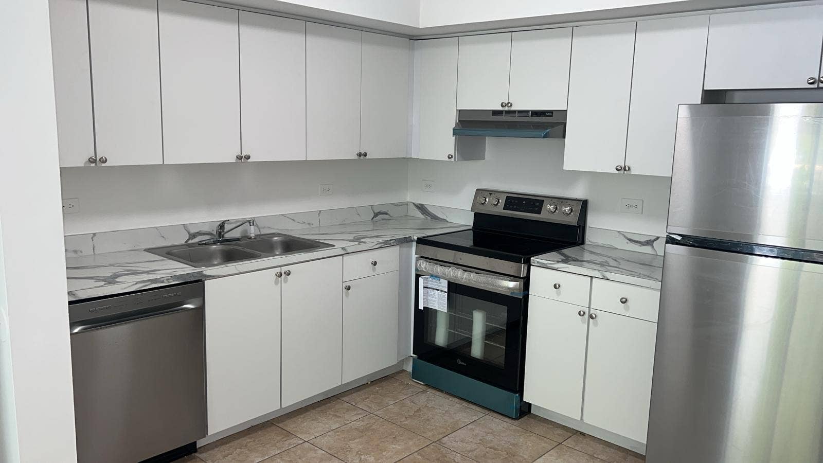 3650 N 56th Avenue, #504, Hollywood, Hollywood, FL 33021 9699f2ea-f136-46d2-8900-7adfc360697f