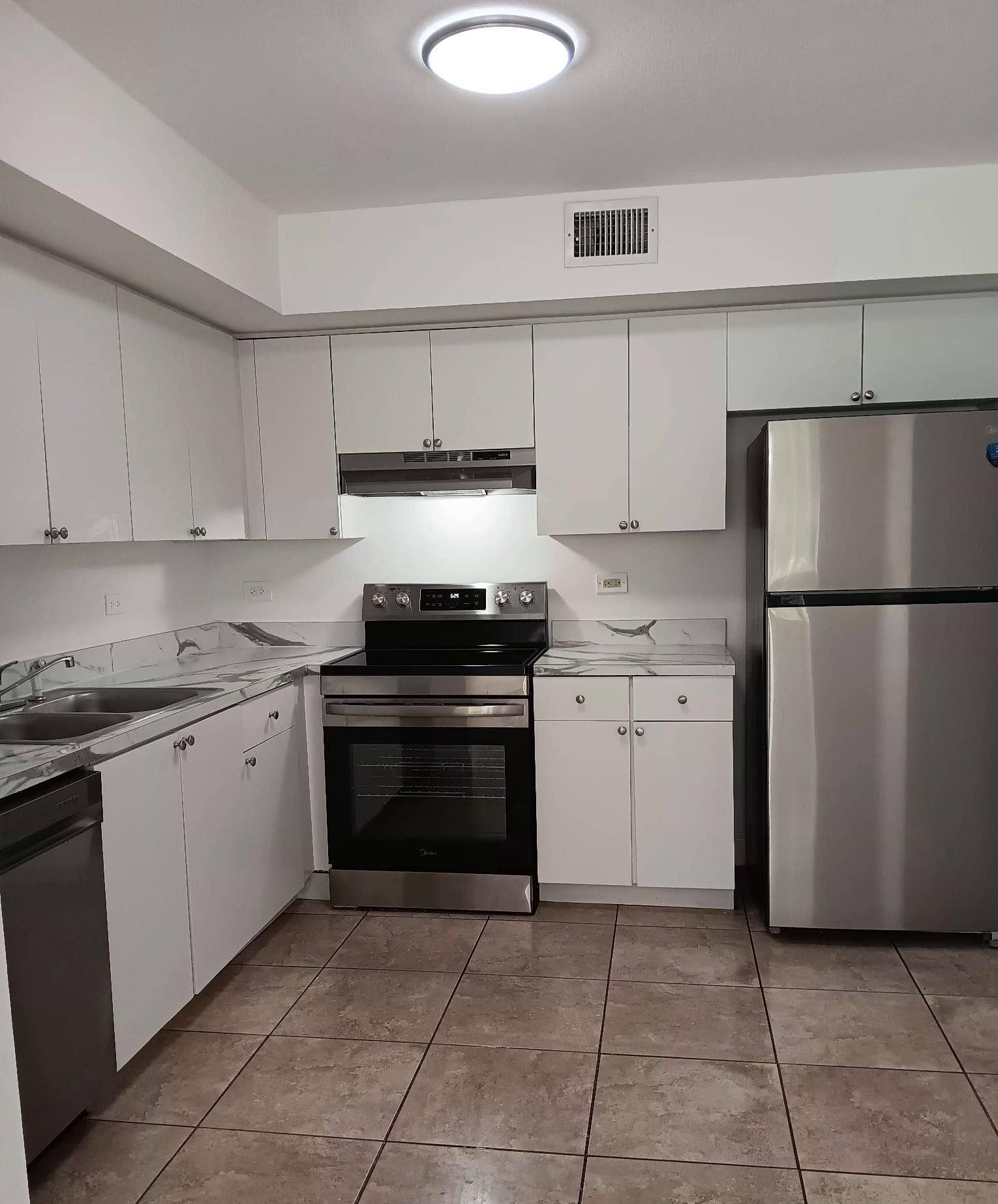 3650 N 56th Avenue, #504, Hollywood, Hollywood, FL 33021 739b7323-c6fa-416b-857f-2913f8e09425