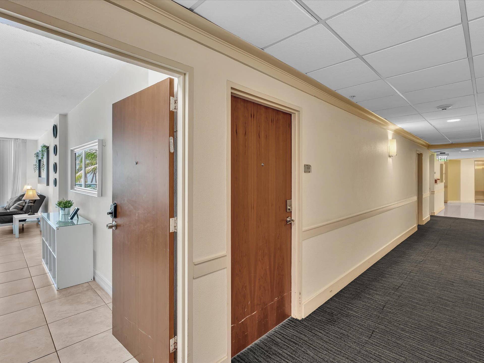 3901 S Ocean Drive, #3j, Hollywood, Hollywood, FL 33019 Hallway to the unit